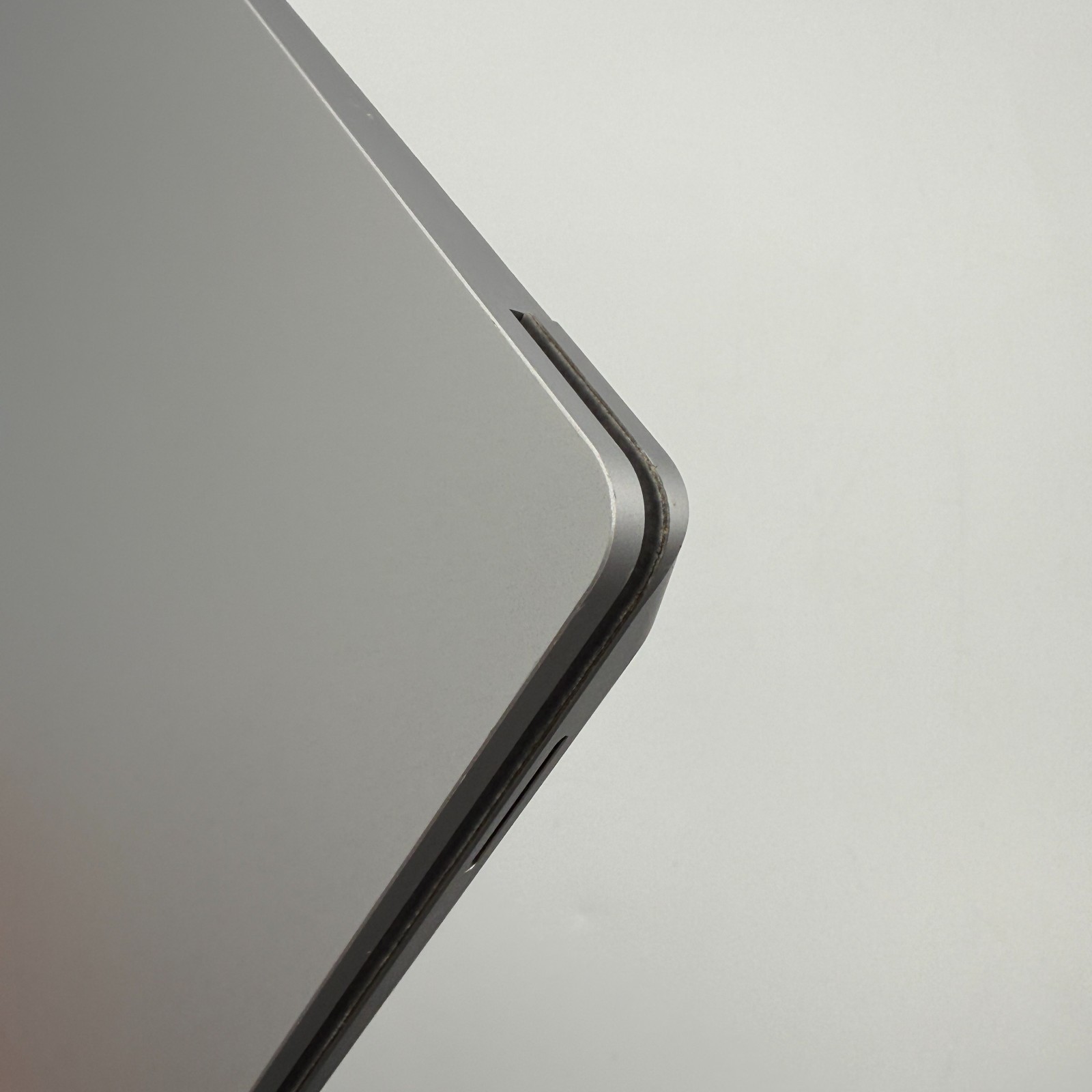 Microsoft Surface Laptop 4 13.5″ i5-1135G7 16GB RAM 128GB SSD Win 11 Pro Touchsc