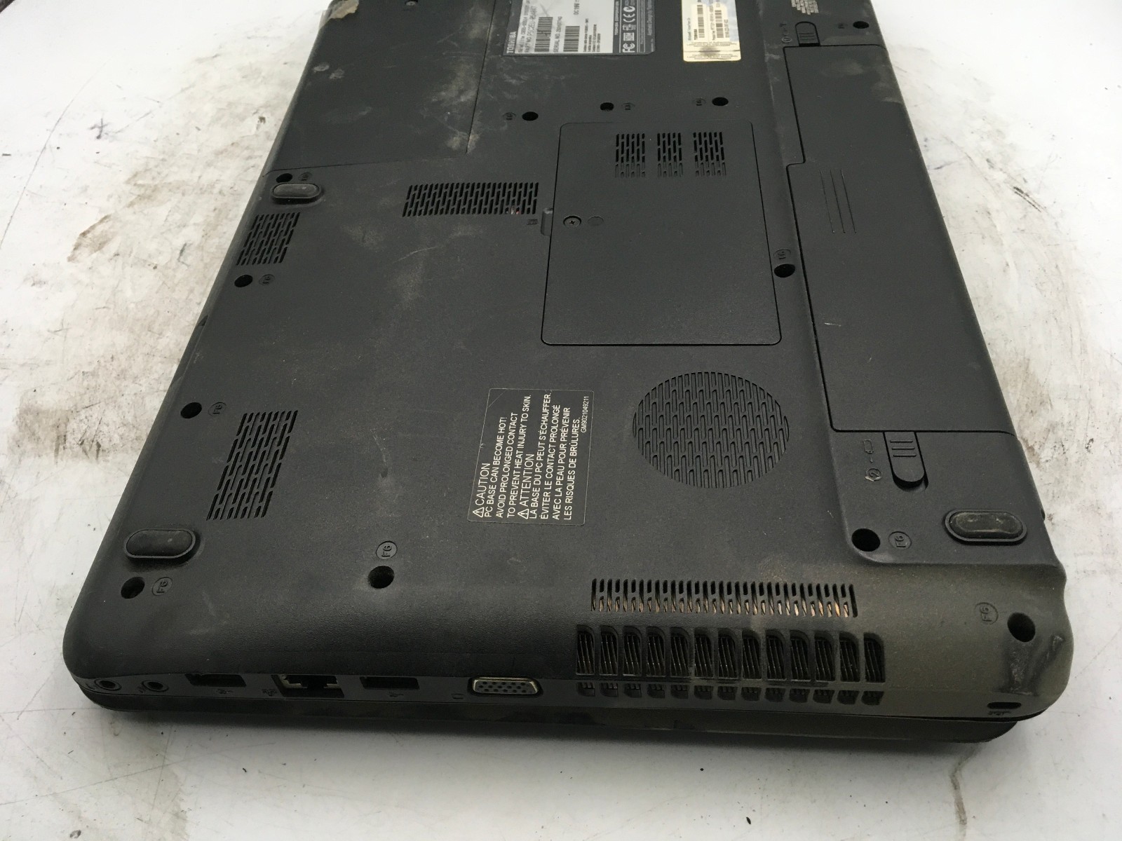 TOSHIBA SATELLITE C655 S5514 -BOOTS TO BIOS-INTEL PENTIUM B960- 4GB RAM -READ-BB