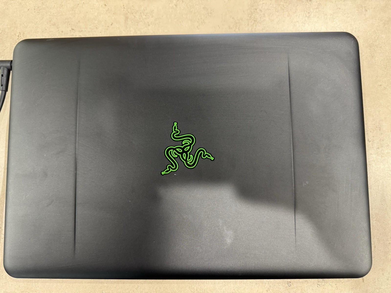 Razer Blade 14 Touch (i7-7700HQ @2.8GHz GTX 1060 16GB 256GB SSD) Win11Home