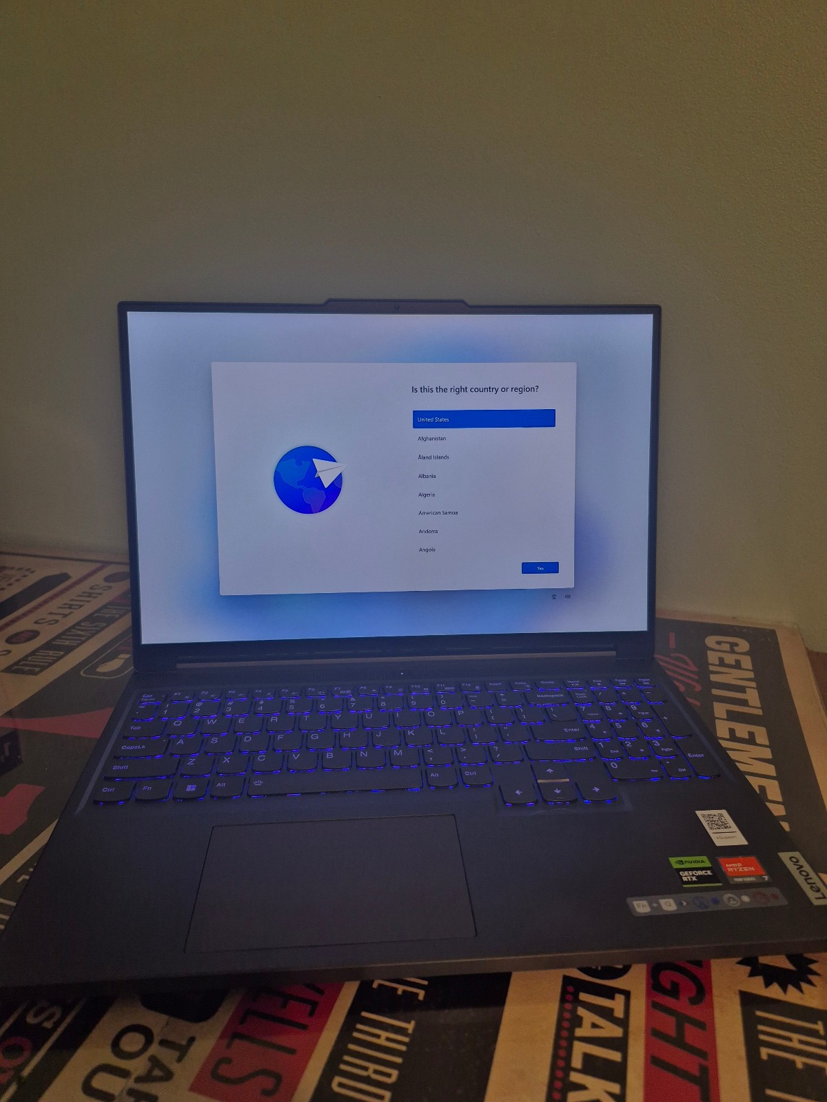 Lenovo Legion Slim 5 Gen 8 16″ 165Hz QHD+ Ryzen 7 7840HS 32GB 2TB RTX 4060