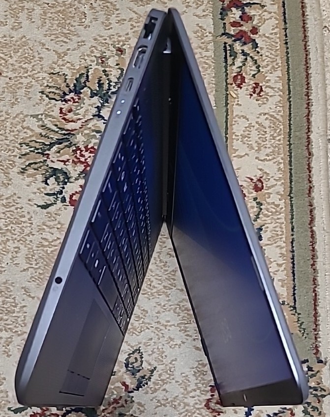 HP 255 G8 Laptop 15.6″ 8GB Ram 256GB SSD AMD 3020e W11H Screen Defect