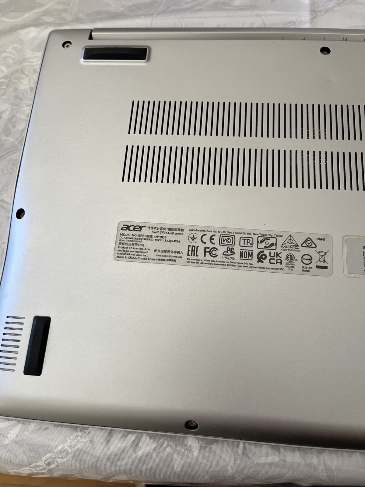 Acer Swift 3 Slim Laptop – Fast, Lightweight, Perfect for School/Work!