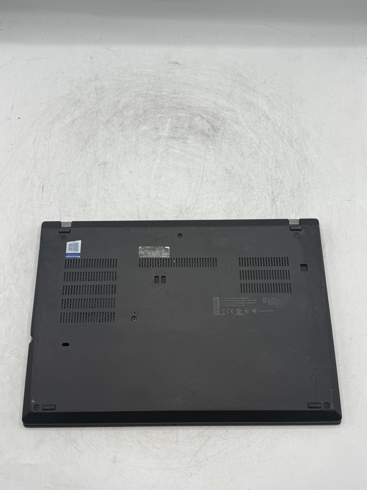 Lenovo ThinkPad T490 14″ FHD i5-8365U 8GB RAM 256GB NVMe Win11P READ