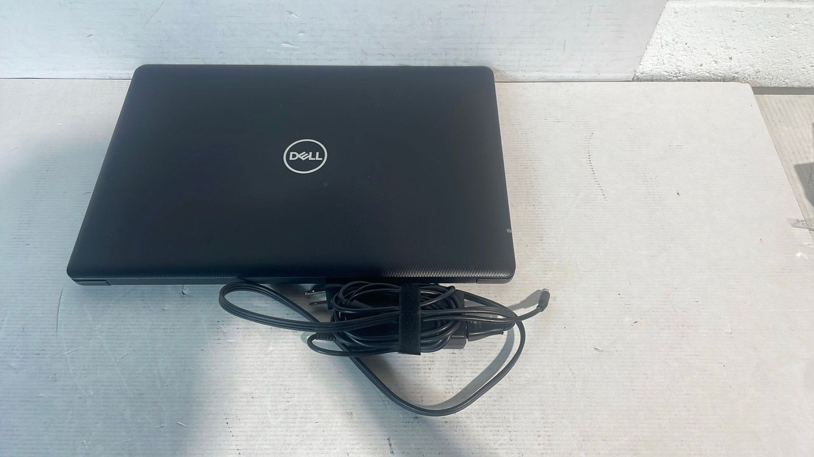 Dell Inspiron 3793 P35E007 Intel Core i7 2020 SN 7GJRT43 17.3″ Laptop