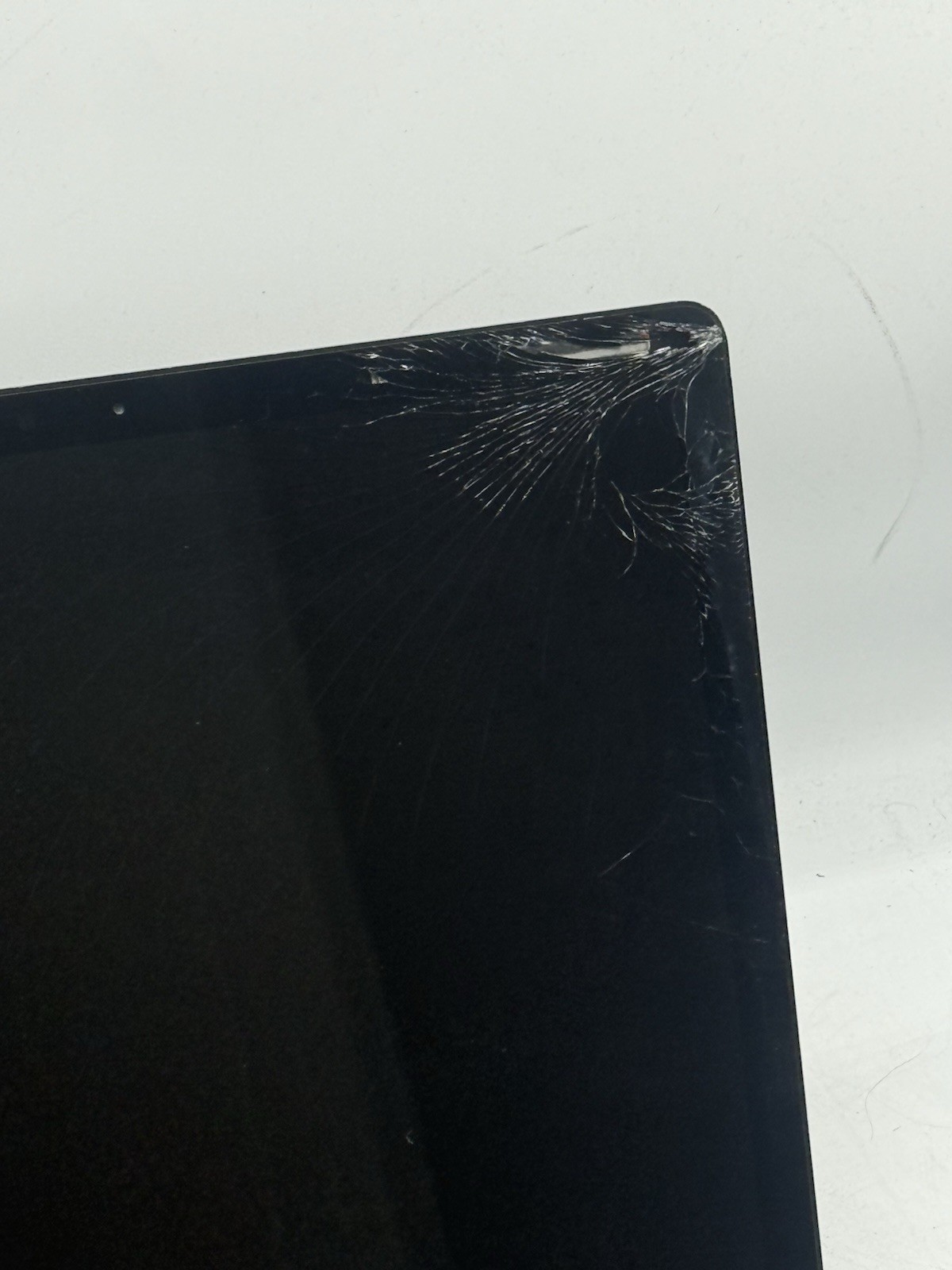 Microsoft Surface Laptop 3 1868 13.5″ Touch i7-1065G7 1.3GHz 16GB 512GB READ