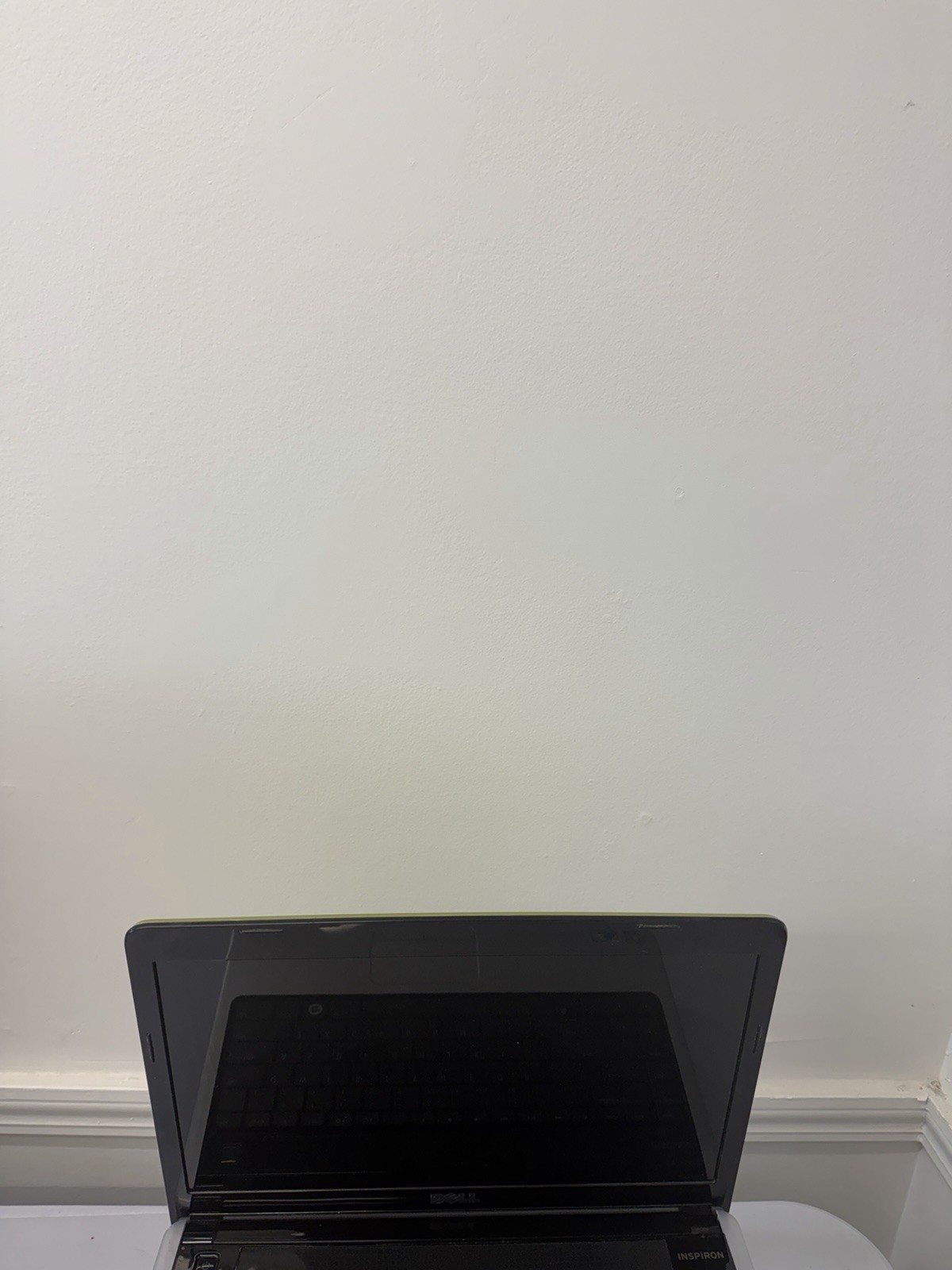Dell Inspiron 1440 Laptop – Good Screen – Core 2 Duo T6600 – Read Des