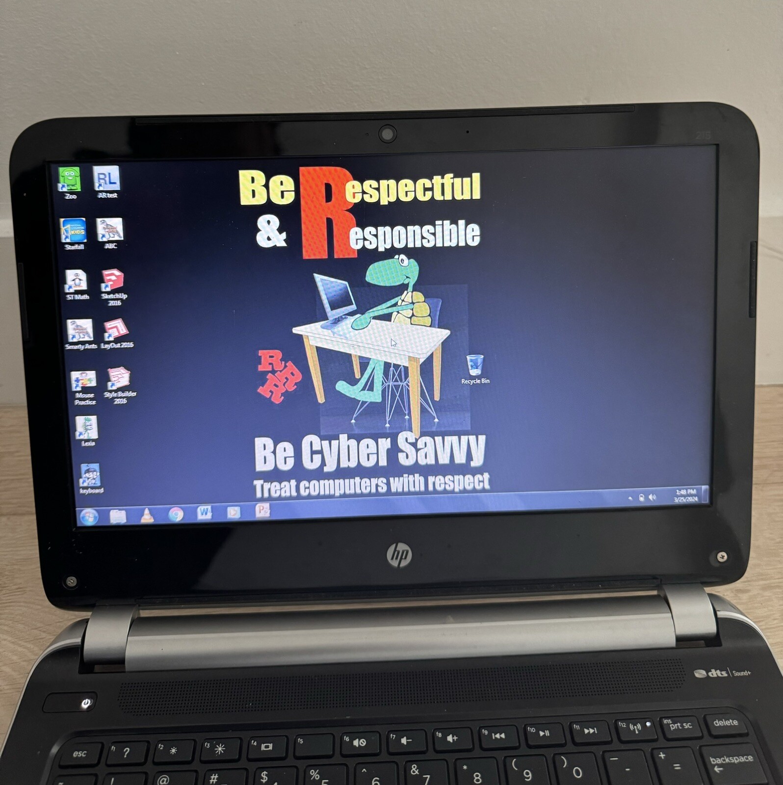 HP ProBook 650 G1, 4GB,Ram 250GB HDD AMD A4-1250 APU