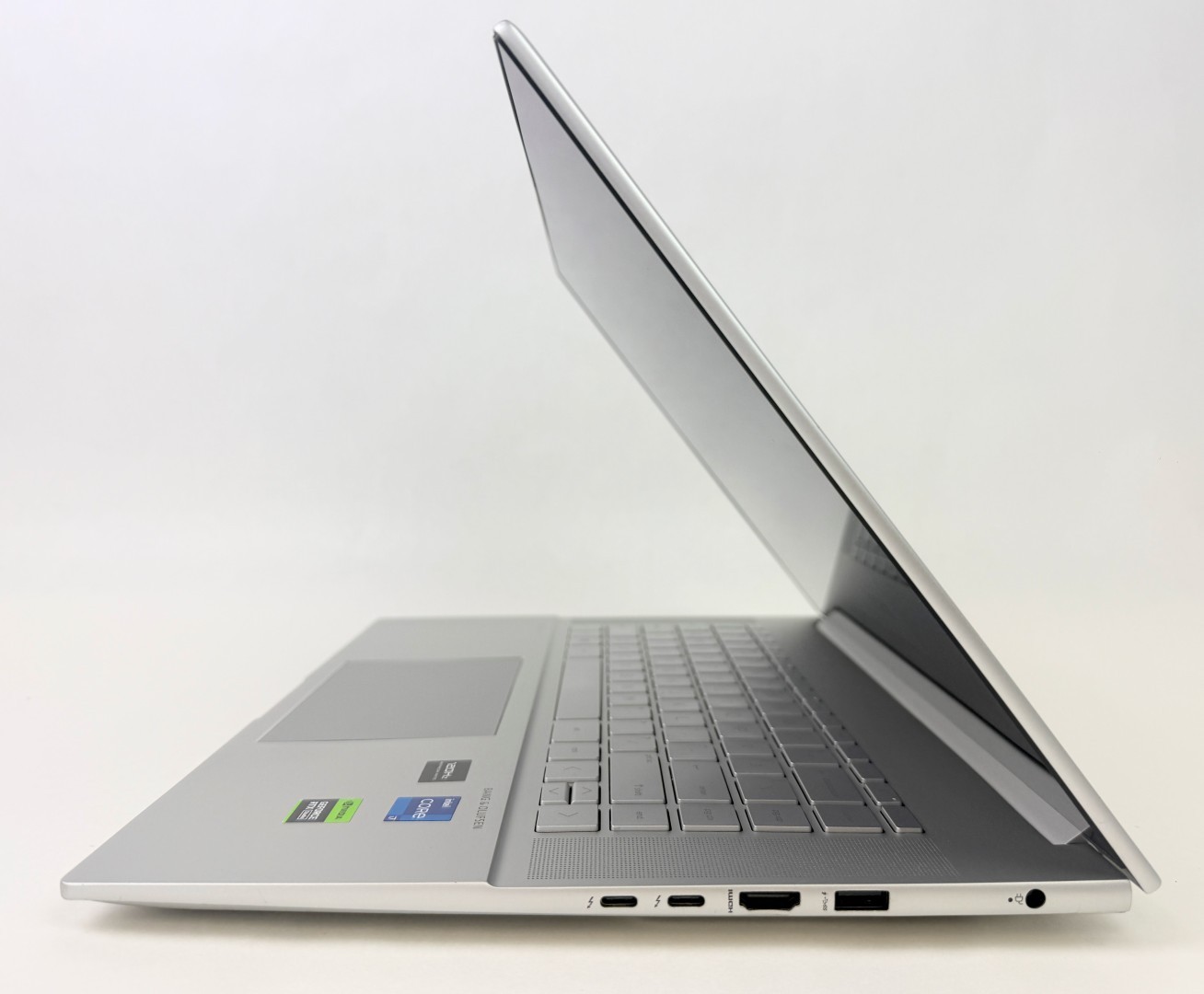 HP Envy 16-h1055cl 16″ 2560×1600 VRR Touch i9-13900H 32GB 2TB SSD RTX 4060 W11H