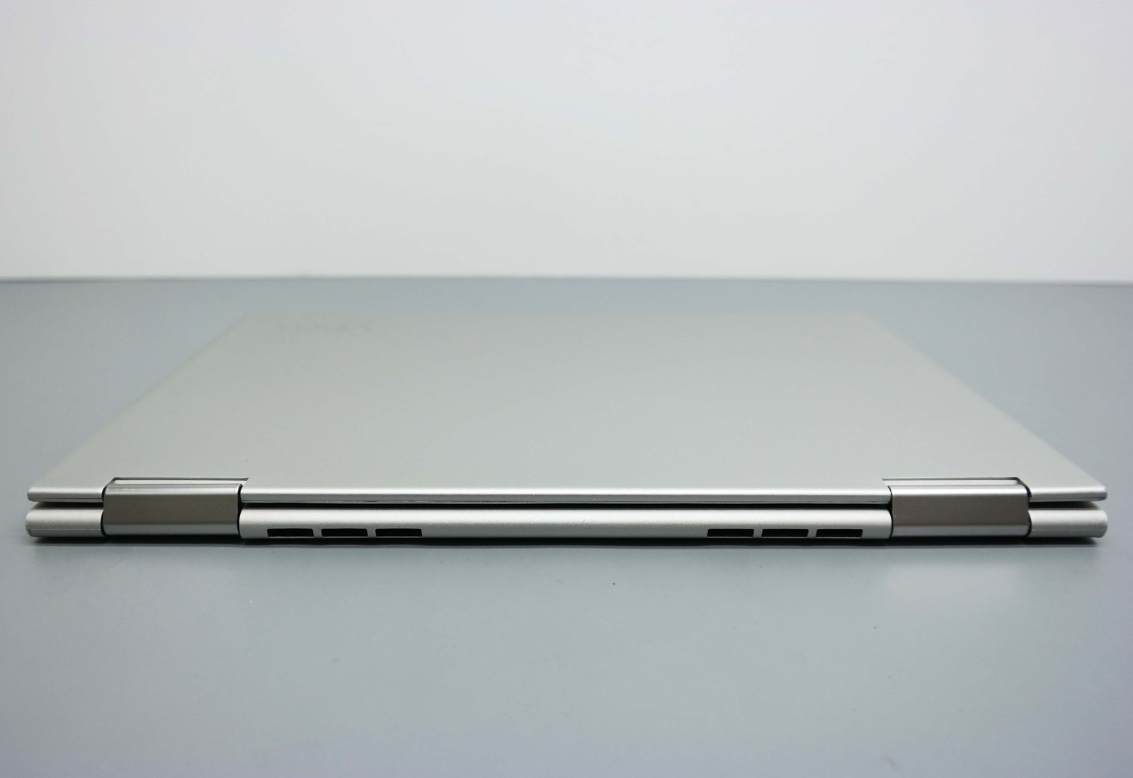 Lenovo Yoga 730-13IKB 13.3″ Core i5-8250U 8GB 256GB SSD