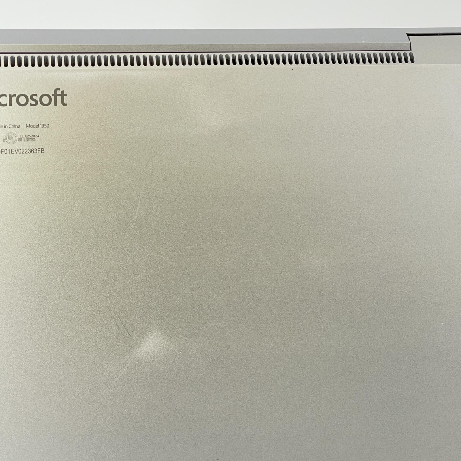 Microsoft Surface Laptop 5 13 2K TOUCH 2.5 GHz i5-1235U 16GB 512GB SSD Very Good