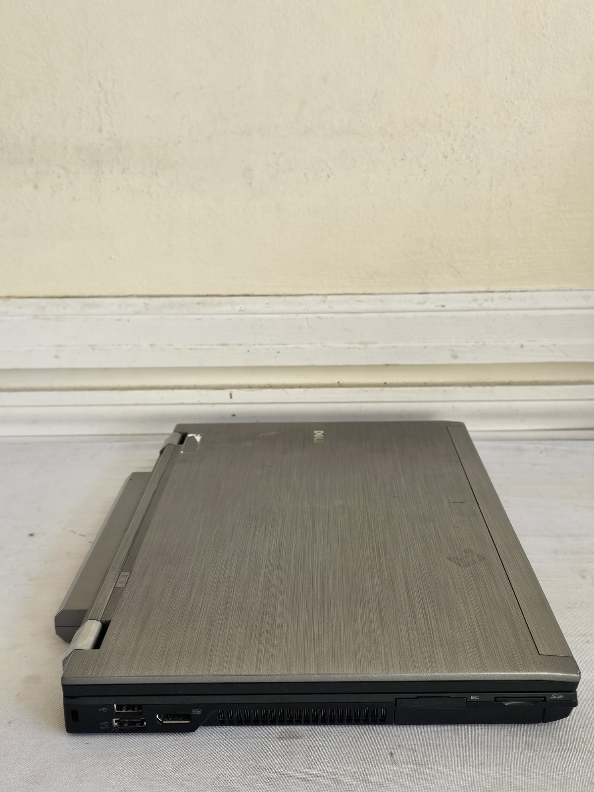 Dell Latitude E6510 Laptop – Intel i5-M560 – 2GB RAM – 160GB HDD – Windows 10