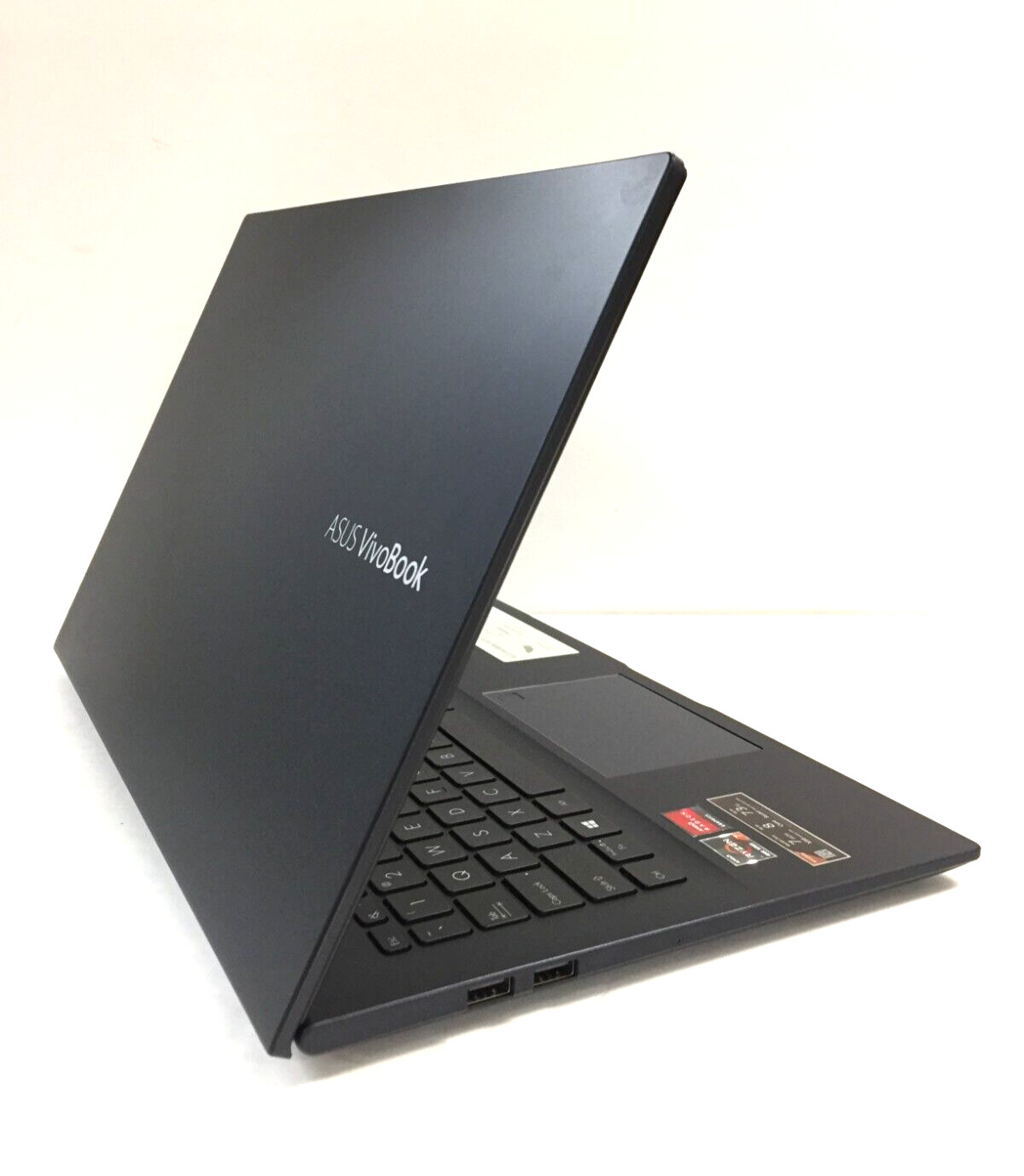 Asus VivoBook F513IA-NH77 15.6″ FHD/AMD R7-4700U/16GB Ram/512GB SSD/W10