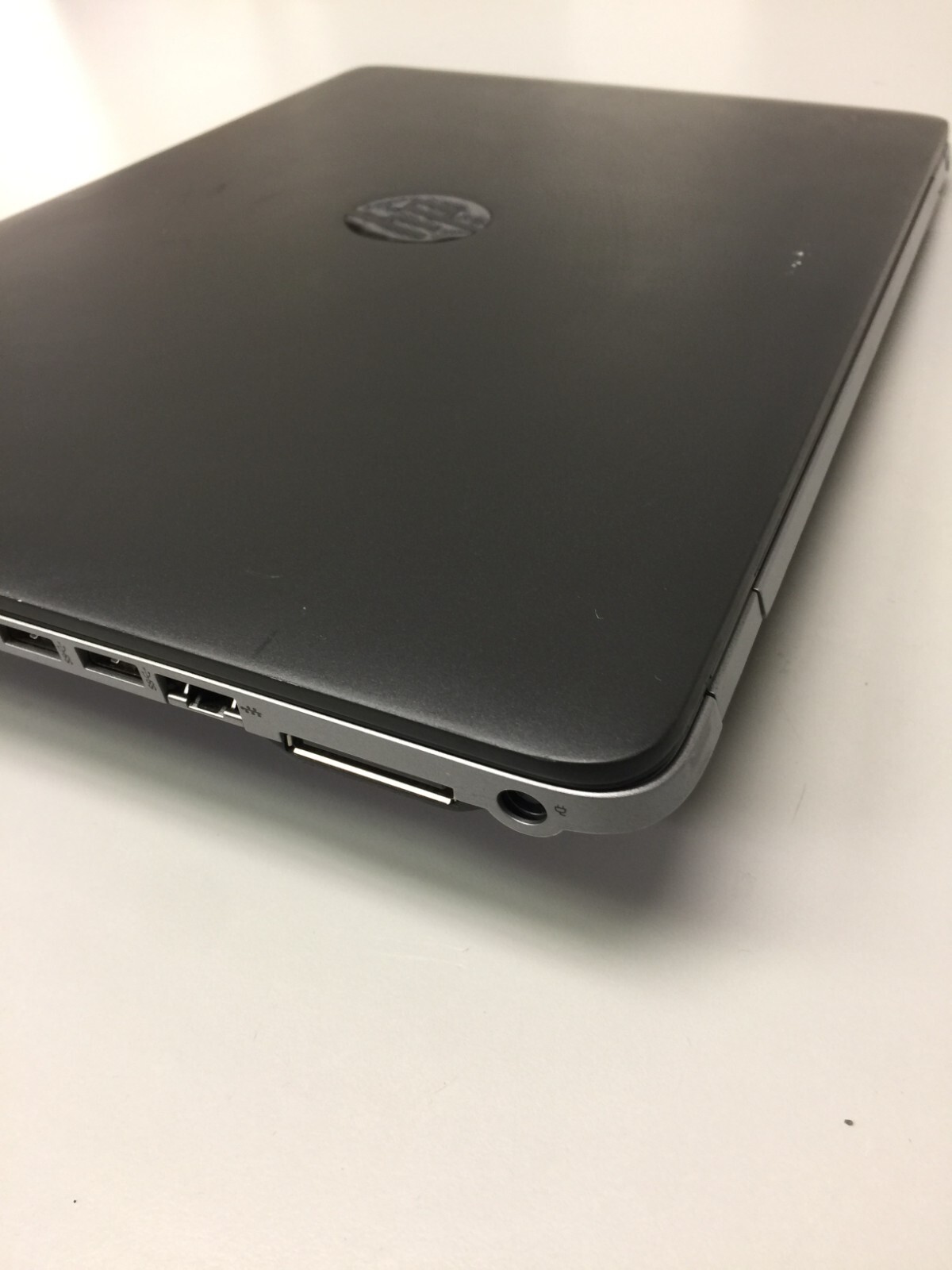 HP Elitebook 850 G1 Core i5-4th gen 8GB RM 1TB HHD 1.60 GHZ WIN 10 PRO