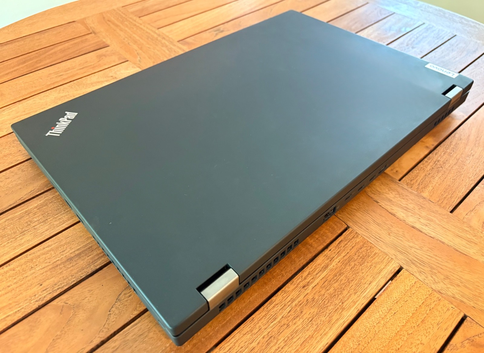 Lenovo P17, 128GB RAM, RTX5000 (16GB VRAM), 4K 17.3″ UHD, CPU i9-10855H, 1TB SSD