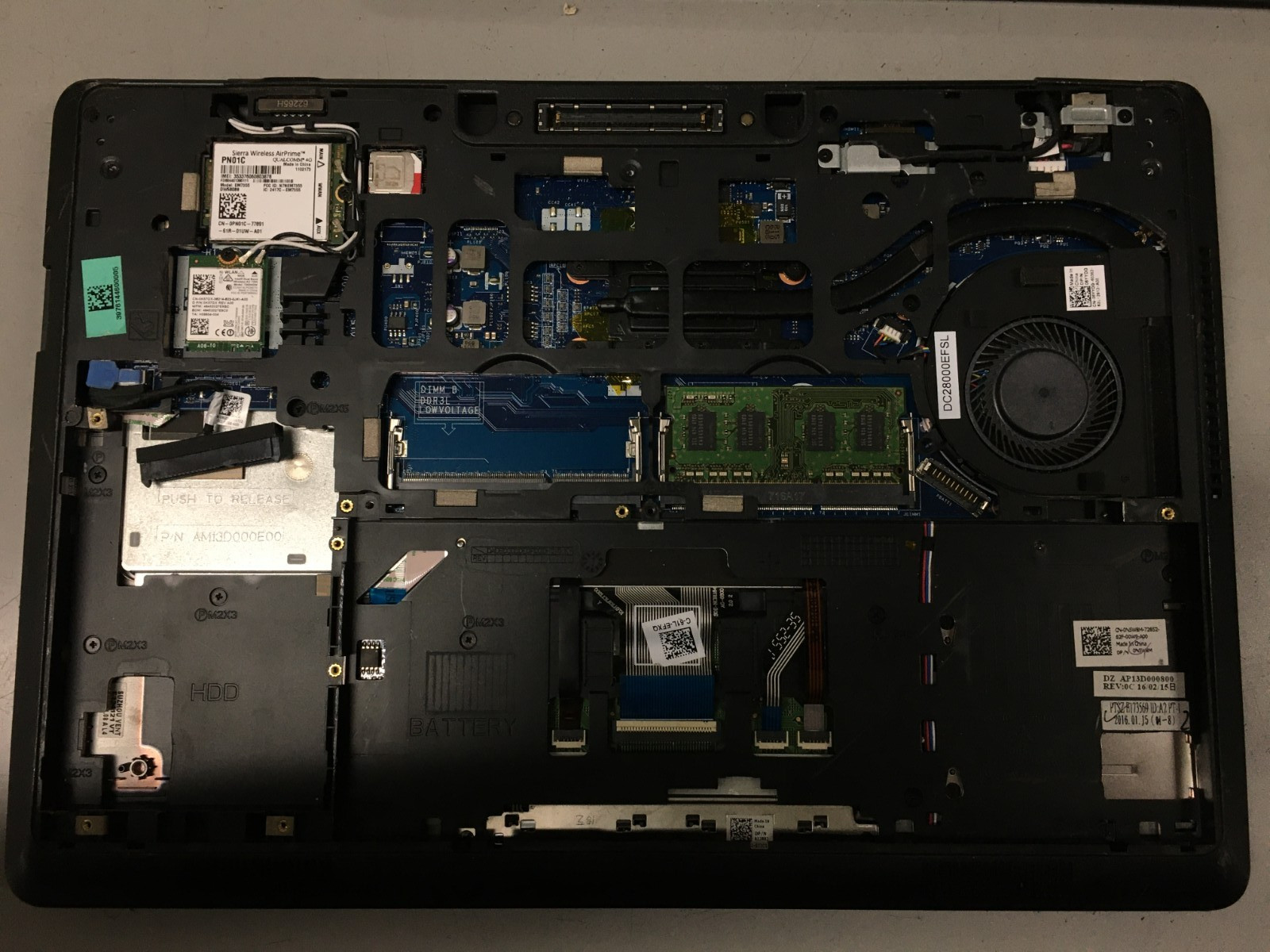 Dell Latitude E5450 i5-5300U@2.3GHz 4GB RAM *NO COVER/SSD/OS/BATT/AS IS* | LP518