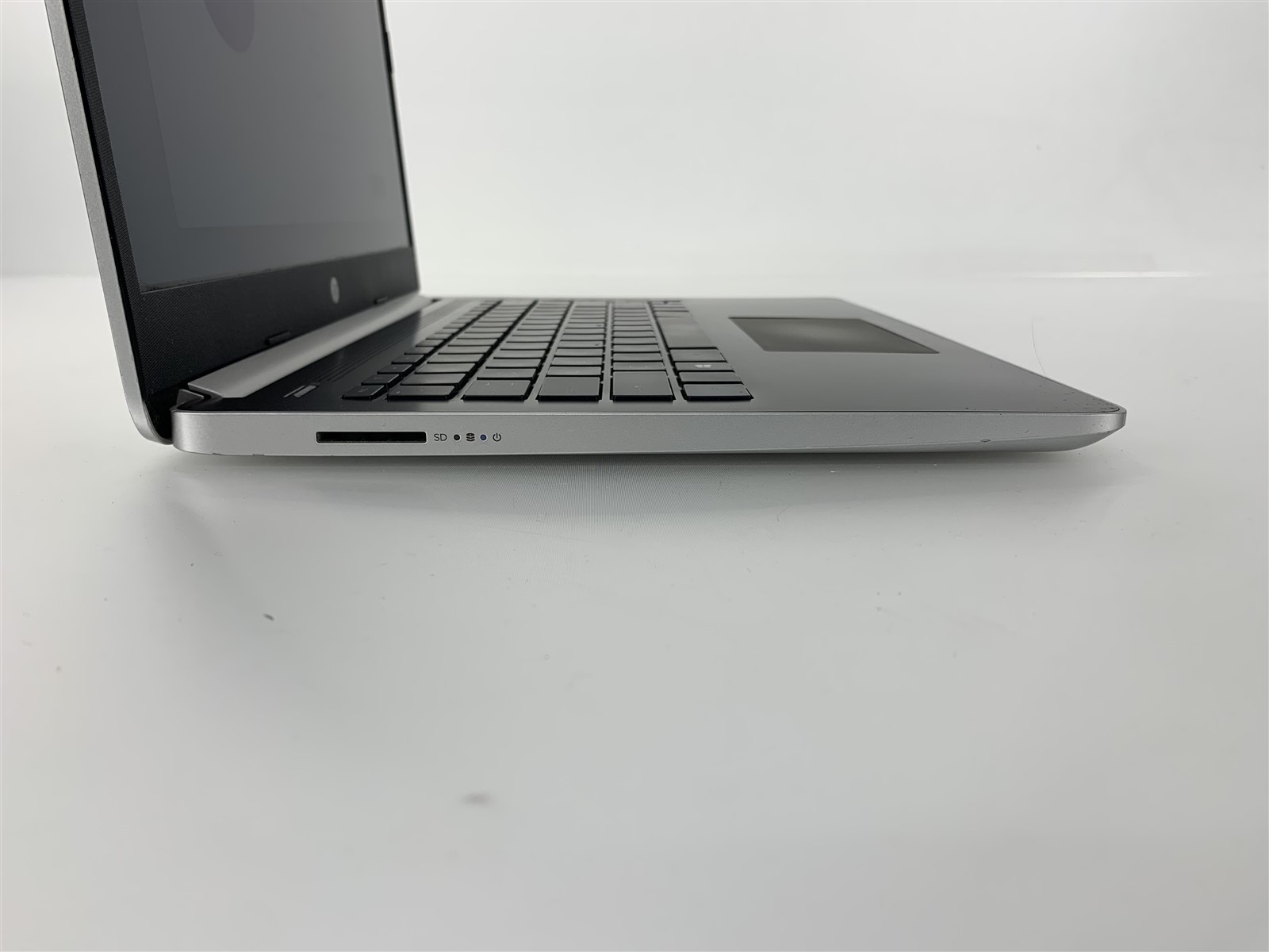 HP Laptop 14-dq1033cl Intel i3-1005G1 1,20Ghz 16GB RAM 128GB NVMe M.2 SSD Win11