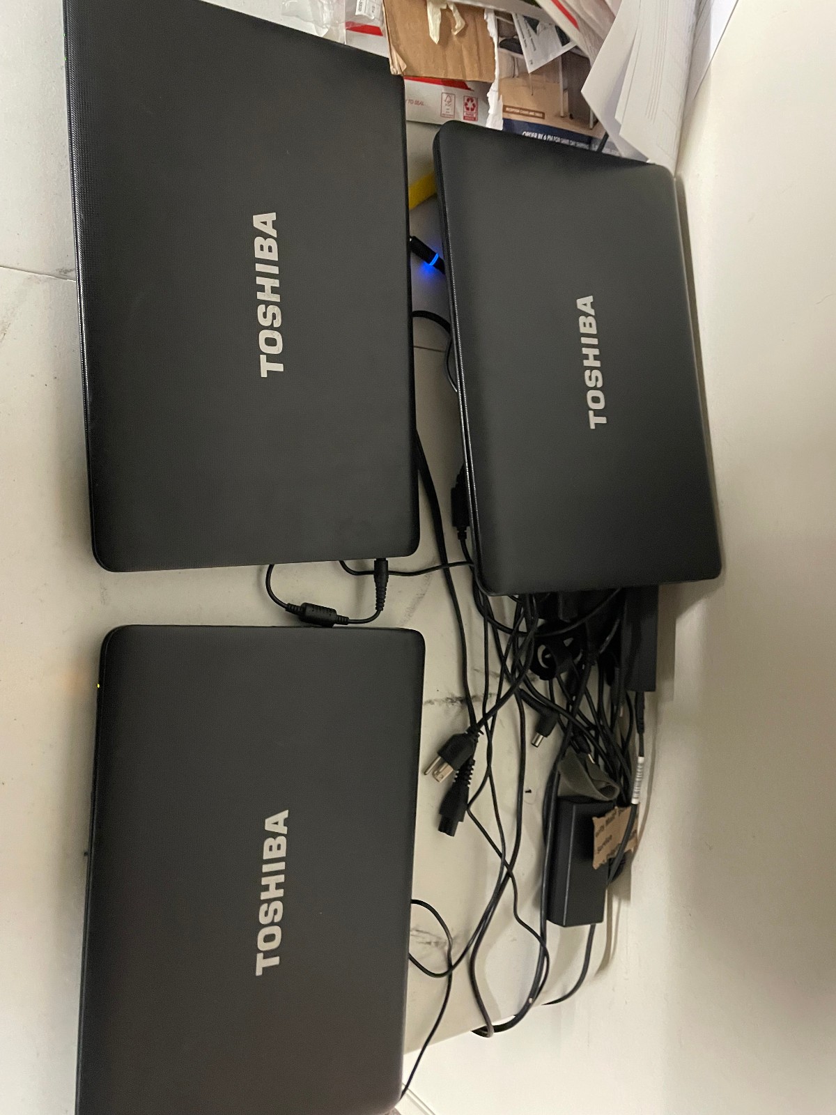 Lot of 5 Toshiba Satellite C655 Fix/repair Lot Wholesale