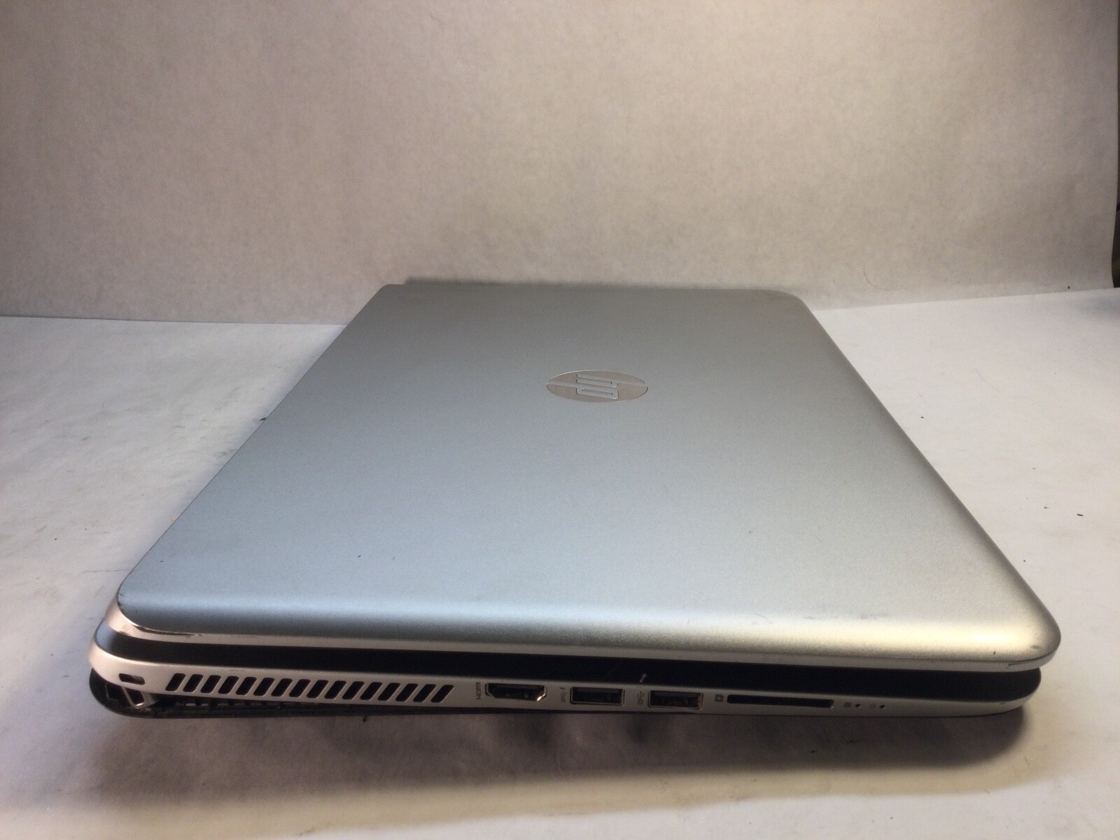 HP Envy TS 15 15″ Intel Core i7 4th Gen. -BROKEN TOUCHSCREEN/HINGE – MZ