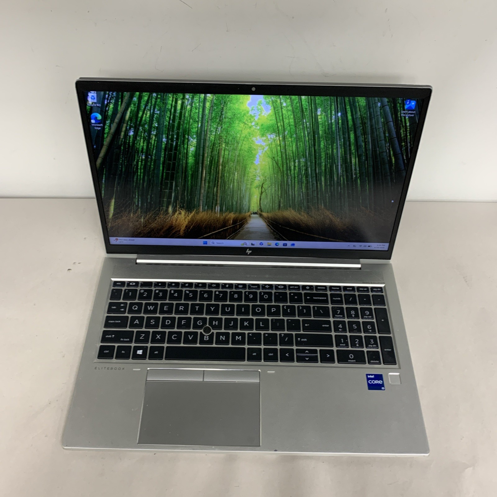 HP Elitebook 850 G8 15.6″ i5-1135G7 16GB RAM 256GB SSD Win11 Pro