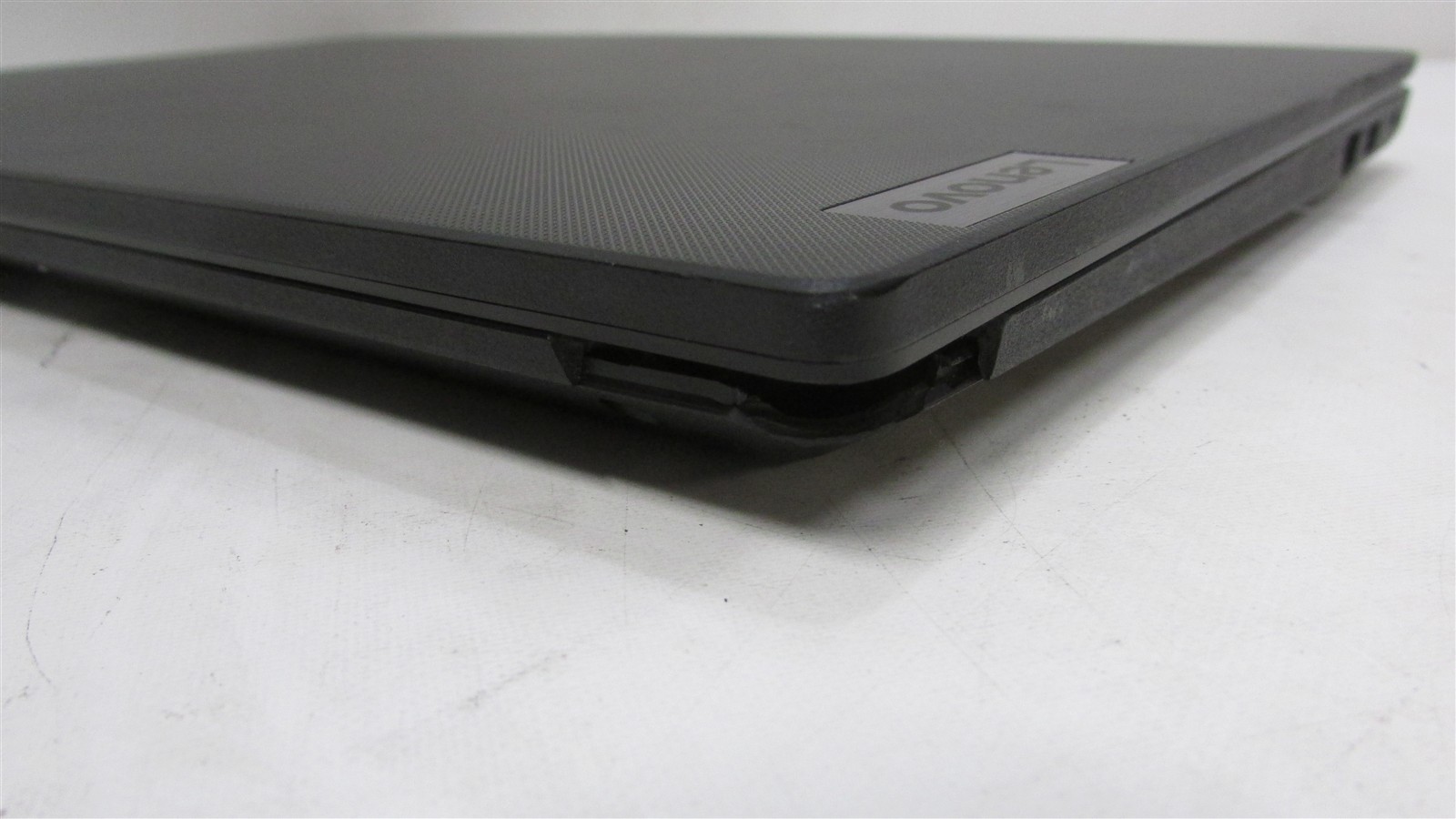 Lenovo V15 G2 IJL Celeron N4500 1.1GHz 8GB RAM 128GB NVME 15.6″ Win 11 Home DMG