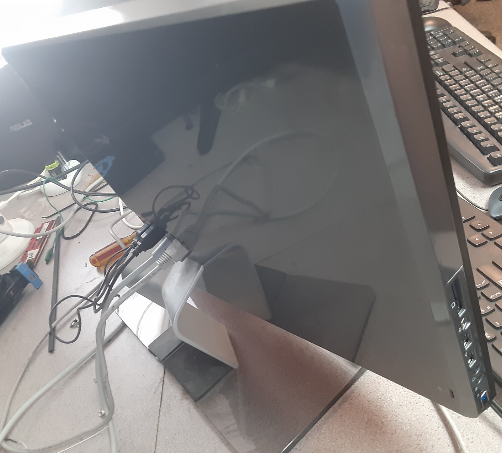 VINTAGE Dell XPS A2010 All-In-One Desktop Computer 2GB RAM, 500GB Hard Drive