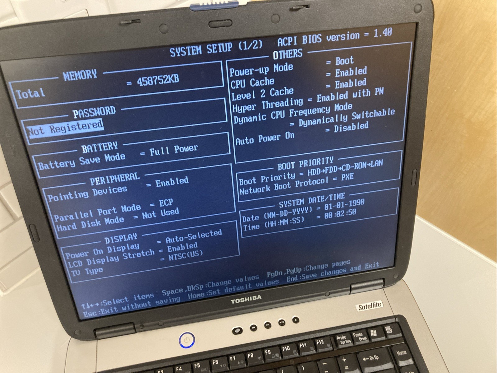 💻 Toshiba Satellite A65-S1762⚙️Pentium 4 ATI | Boots On | No HDD | Parts/Repair