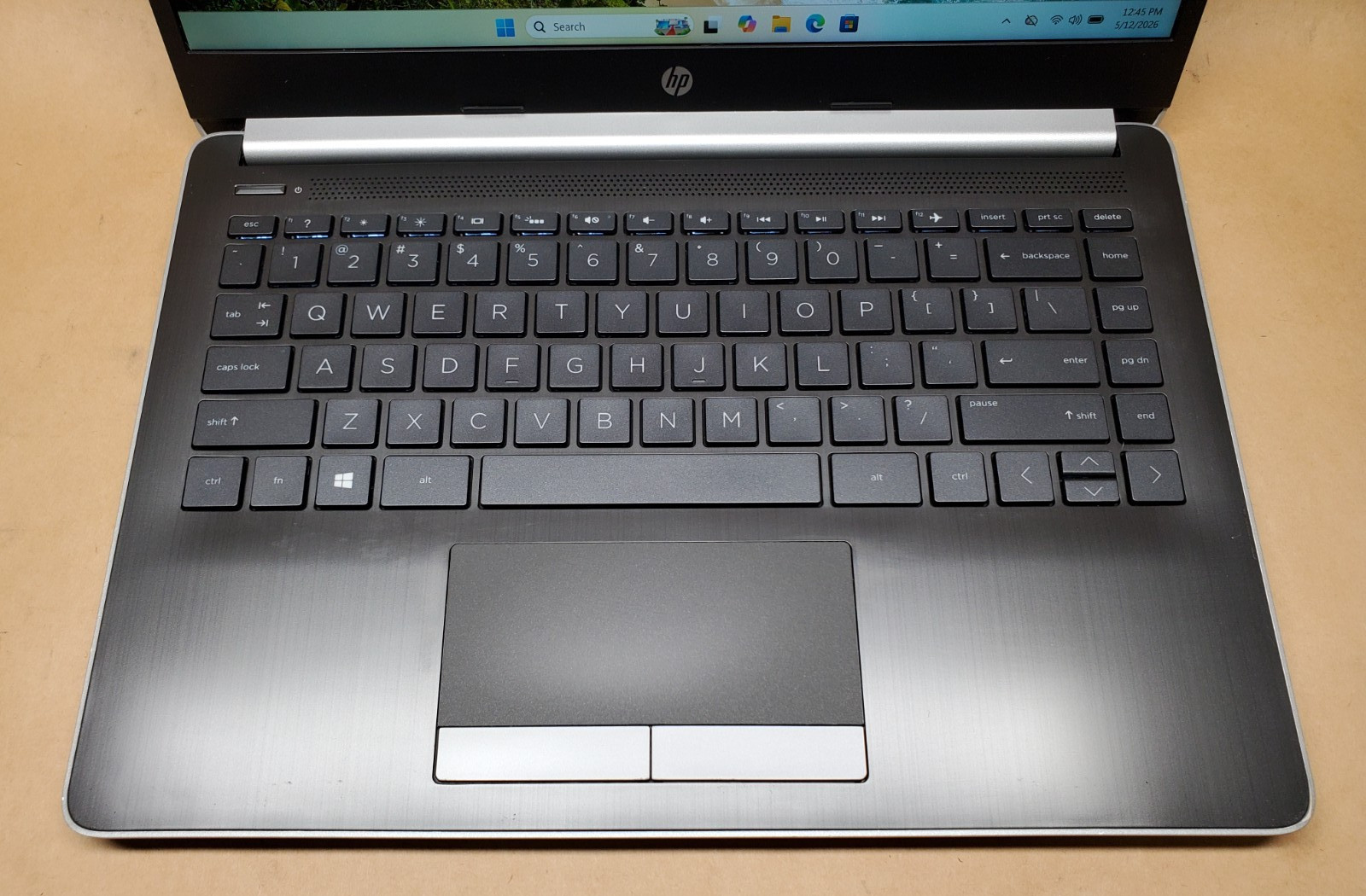 HP 14-df0023cl 14″ FULL HD, i3-8130U 2.2GHz, 8GB RAM, 128GB SSD M2, WINDOWS 11