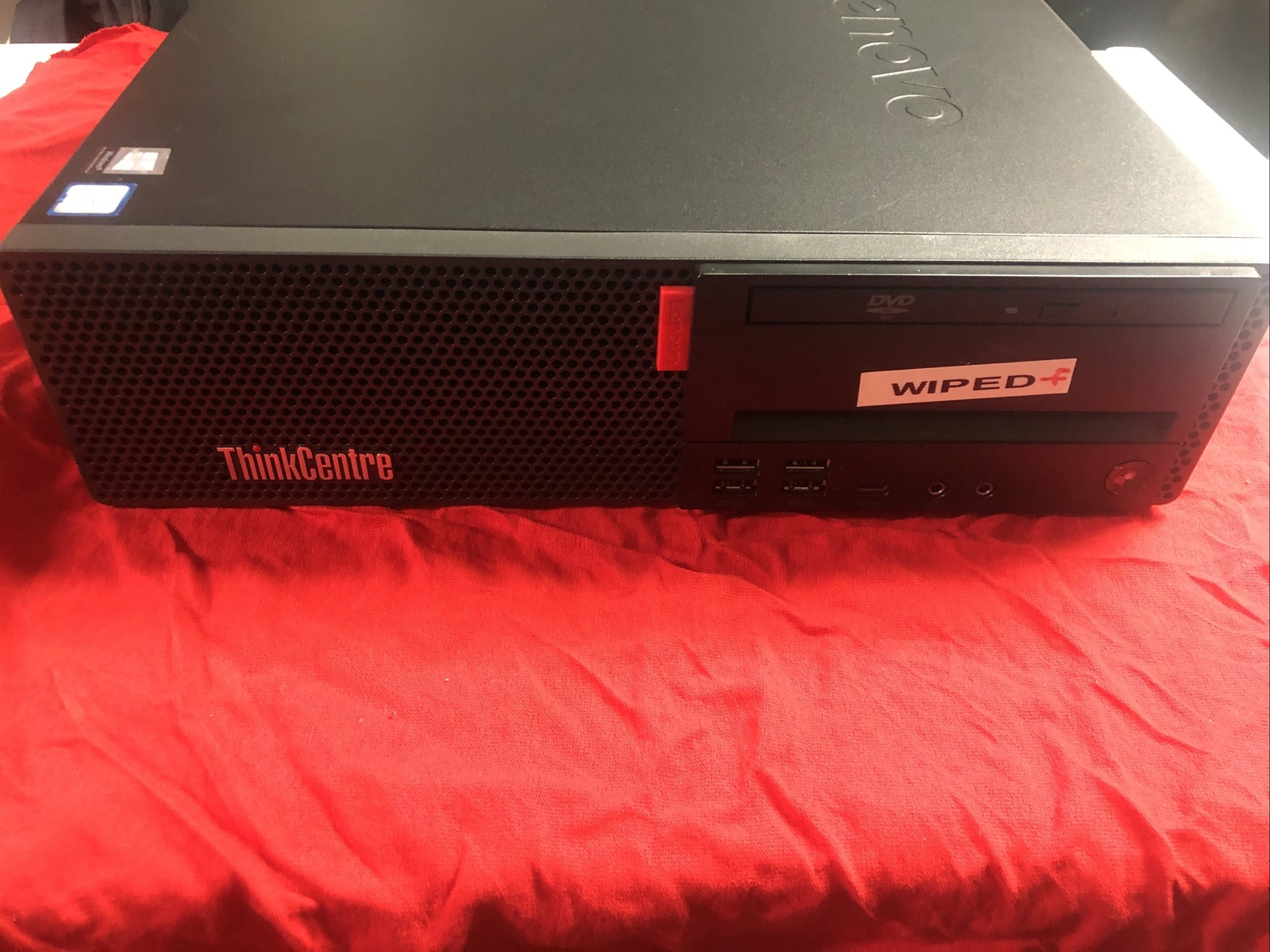 Lenovo ThinkCentre M720s SFF Desktop 10ST001QUS – i7 8700- 8GB RAM – 1TB HHD