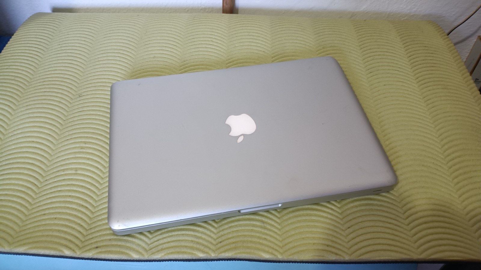 macbook air a1386 13″ 2009 core 2 duo 4GB 256gb ssd OSX CATALINA