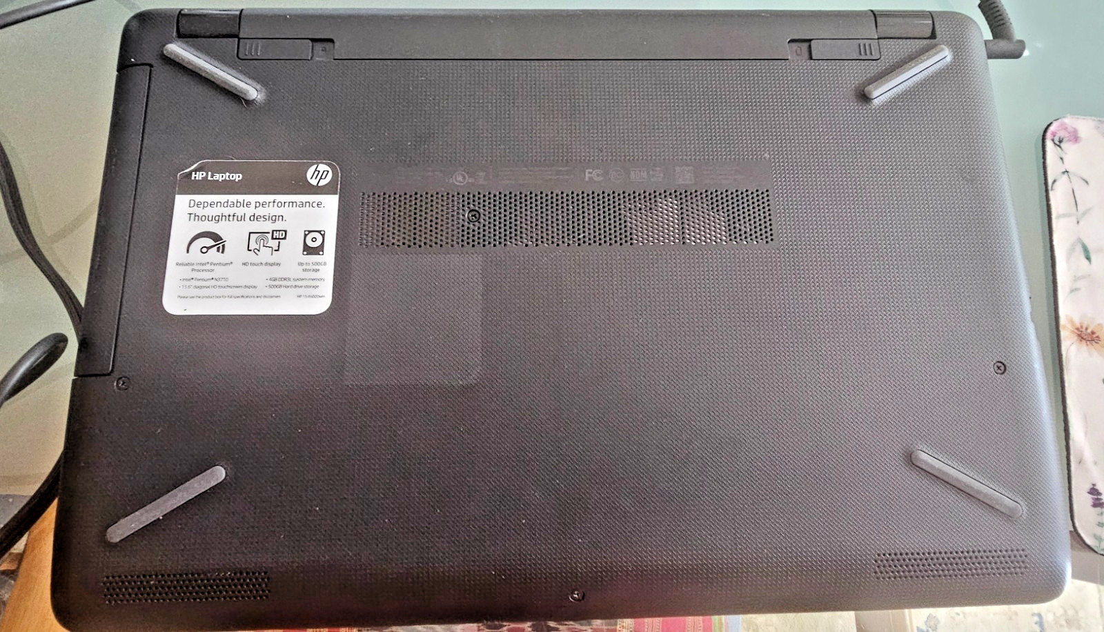HP 15-bs020wm Laptop Intel i3-1125G4 8GB RAM, 500GB HDD W11 + charger