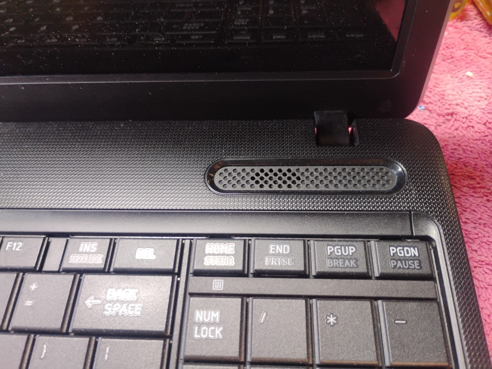 Toshiba Satellite C6550-S5138 non-working, for parts – used