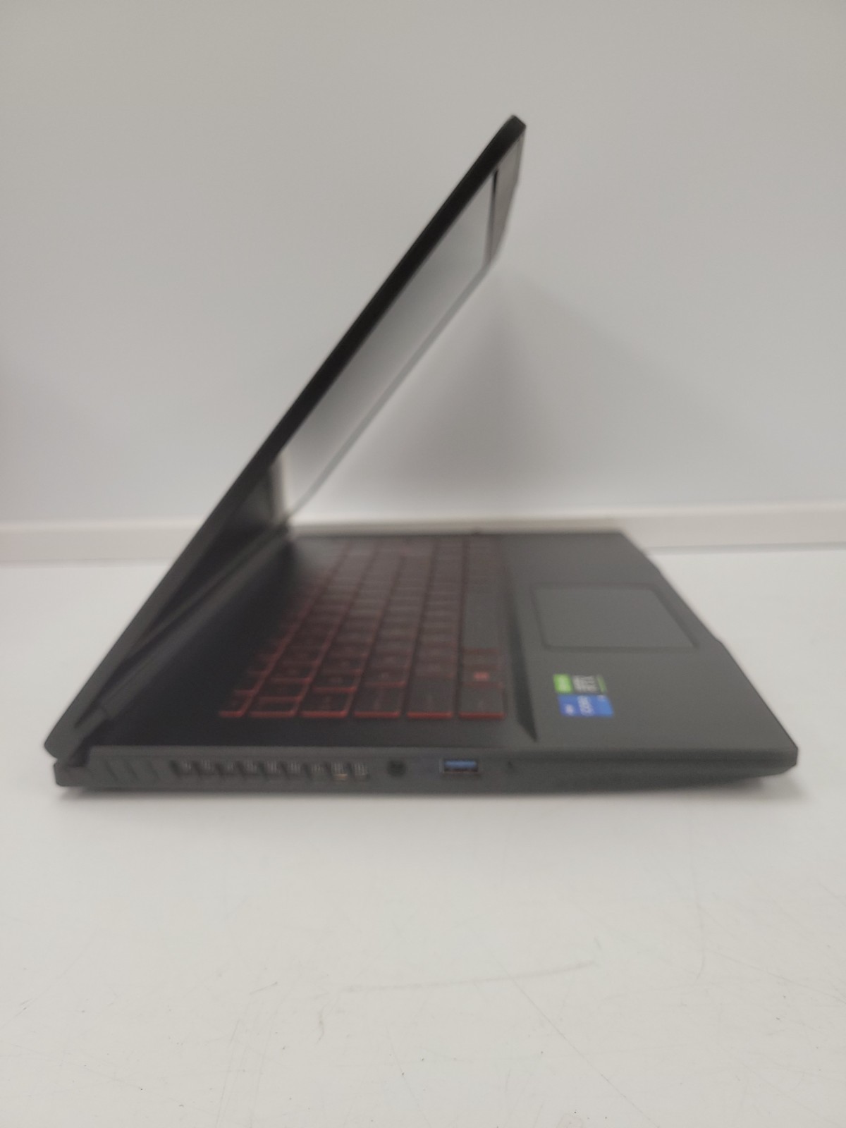 (9857500) MSI G163 Gaming Laptop
