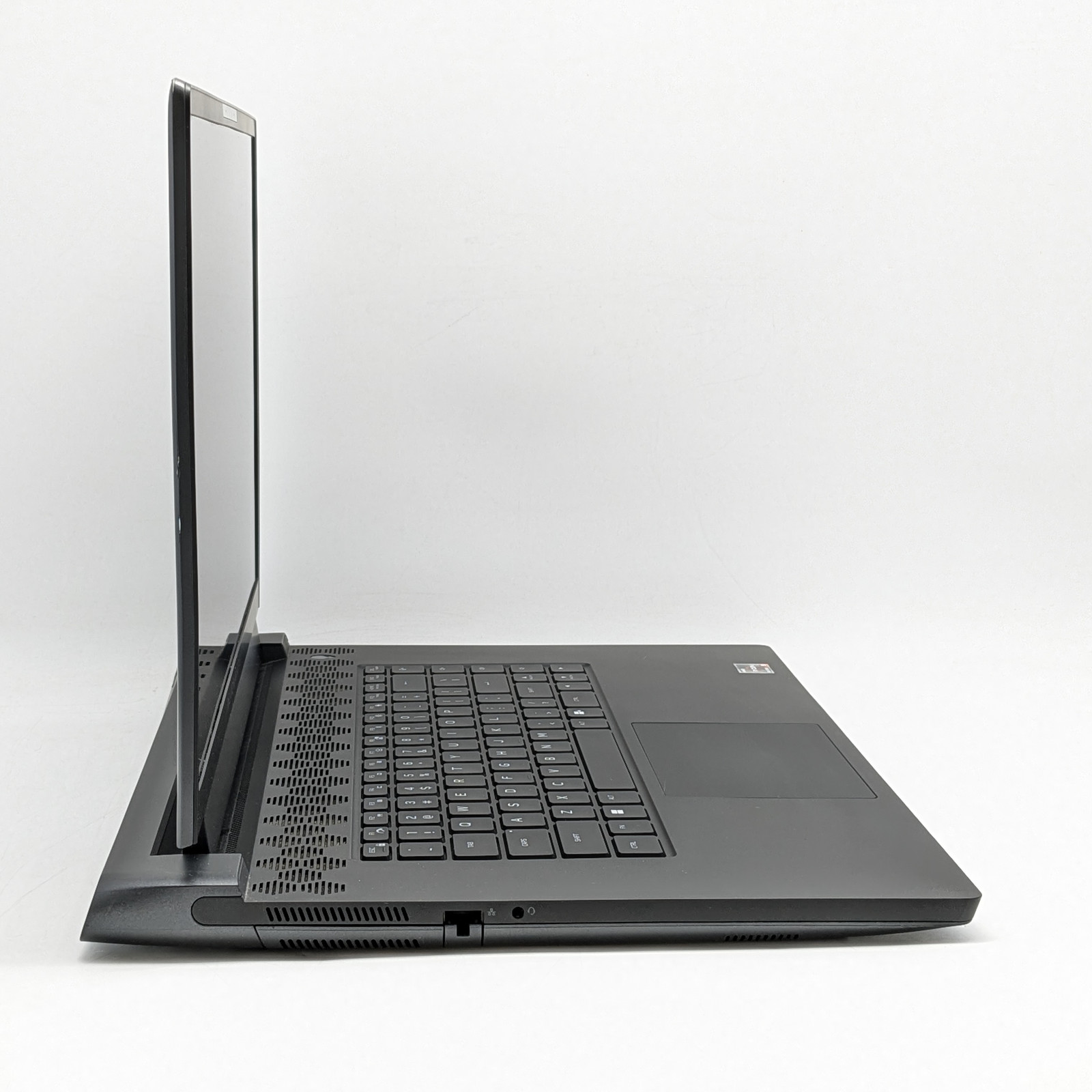 Alienware m17 R5 AMD 17.3″ Ryzen 9 6900HX 16GB DDR5 1TB SSD RTX 3070 Ti Win11H