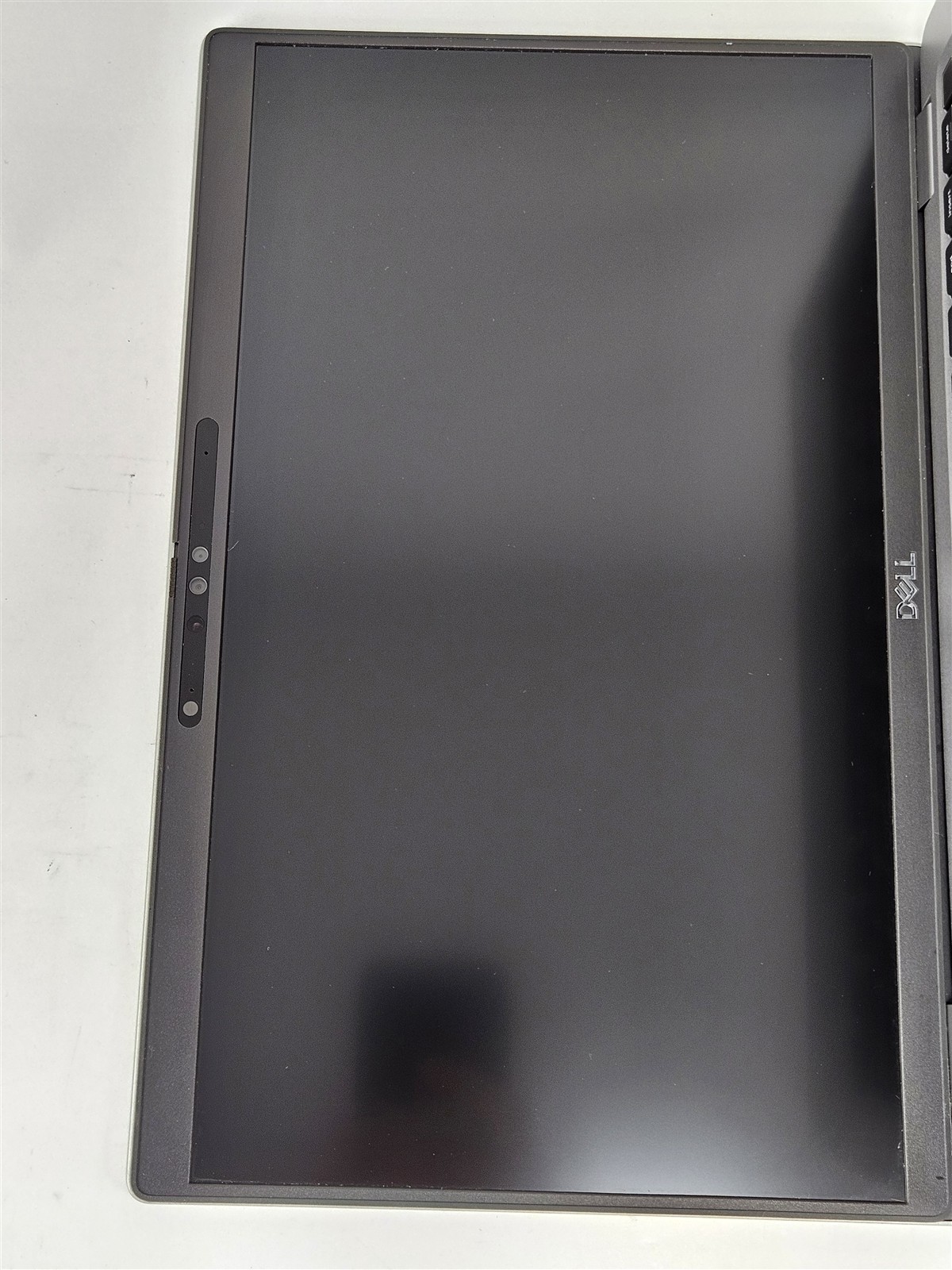 Dell 14″ Latitude 5431 i7-1270P 16GB RAM 256GB SSD Intel Iris Xe Graphics No OS