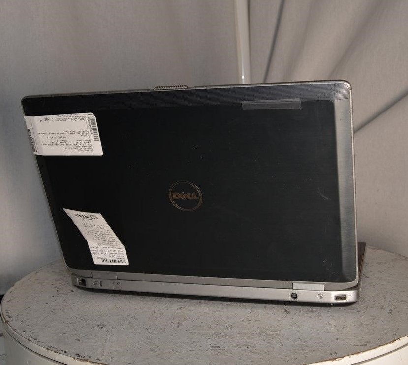 Dell Latitude E6520 Laptop Core I5-2520M 2.5GHz 4GB 250GB SEE NOTES