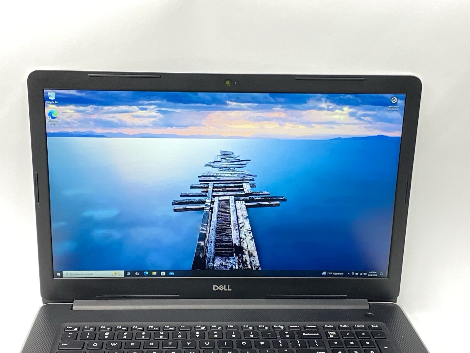 Dell Inspiron P35E – Grade B – FHD – i7-1065G7 – 16GB – 256SSD – W10P