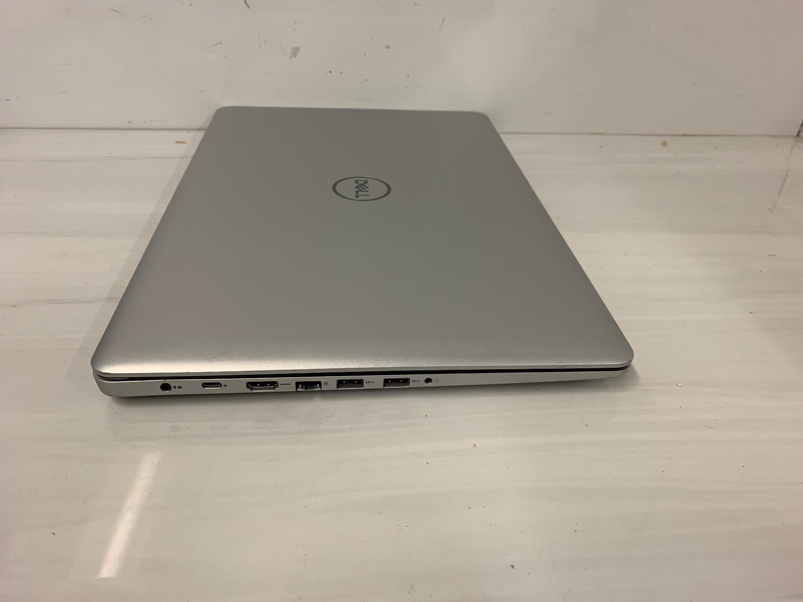 Dell Inspiron 17 5770 17.3″ FHD Laptop i7-8550U 16GB 256GB SSD + 2TB HDD Win11