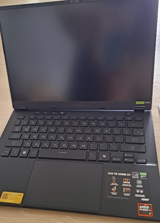 ASUS TUF Gaming A14 14″ FA401UH-RG005 / FreeDOS RTX5050 16GB/1TB Ryzen7 260