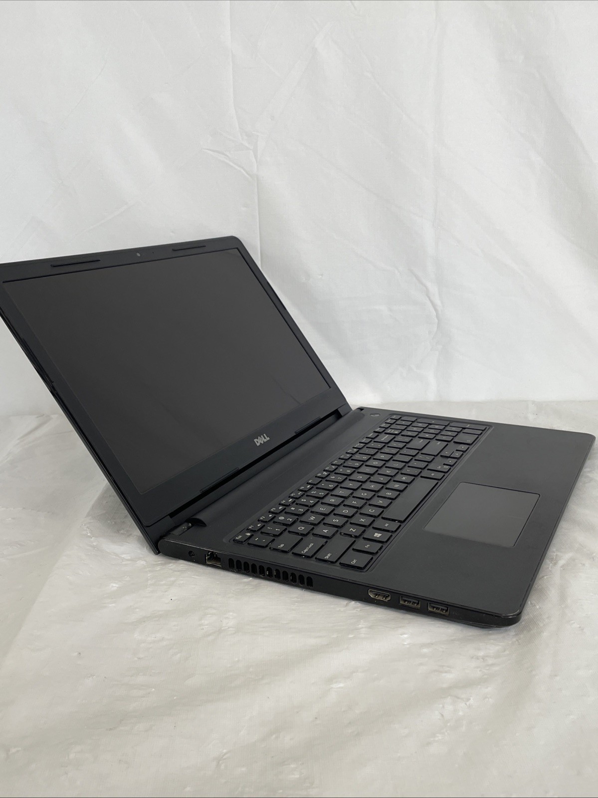 Dell Inspiron 15 3567 | Intel i5-7200U 2.50GHz | 12GB RAM | No HDD | Bad Screen
