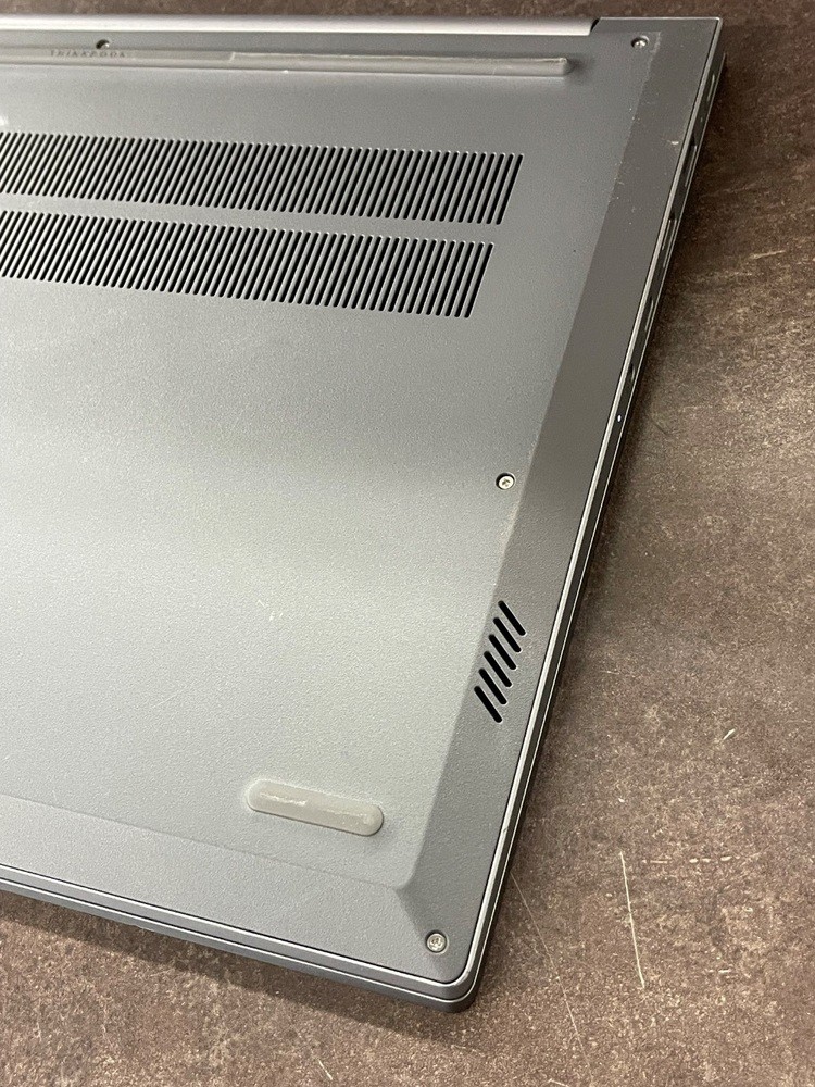 Lenovo Thinkbook 16 g6 abp 8gb 256ssd AMD 5 7530U Radeon Graphics With Charger