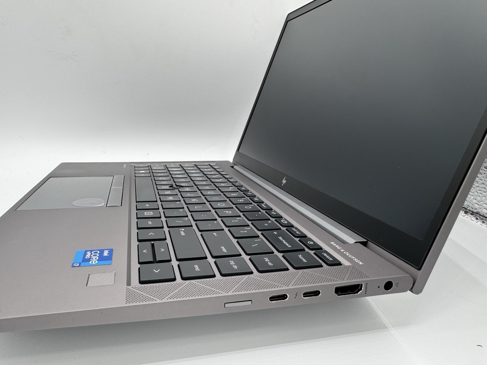 HP ZBook Firefly 14 G8 Win 11 Pro i7-1165G7 16GB RAM 256GB | NVIDIA T500 | Good
