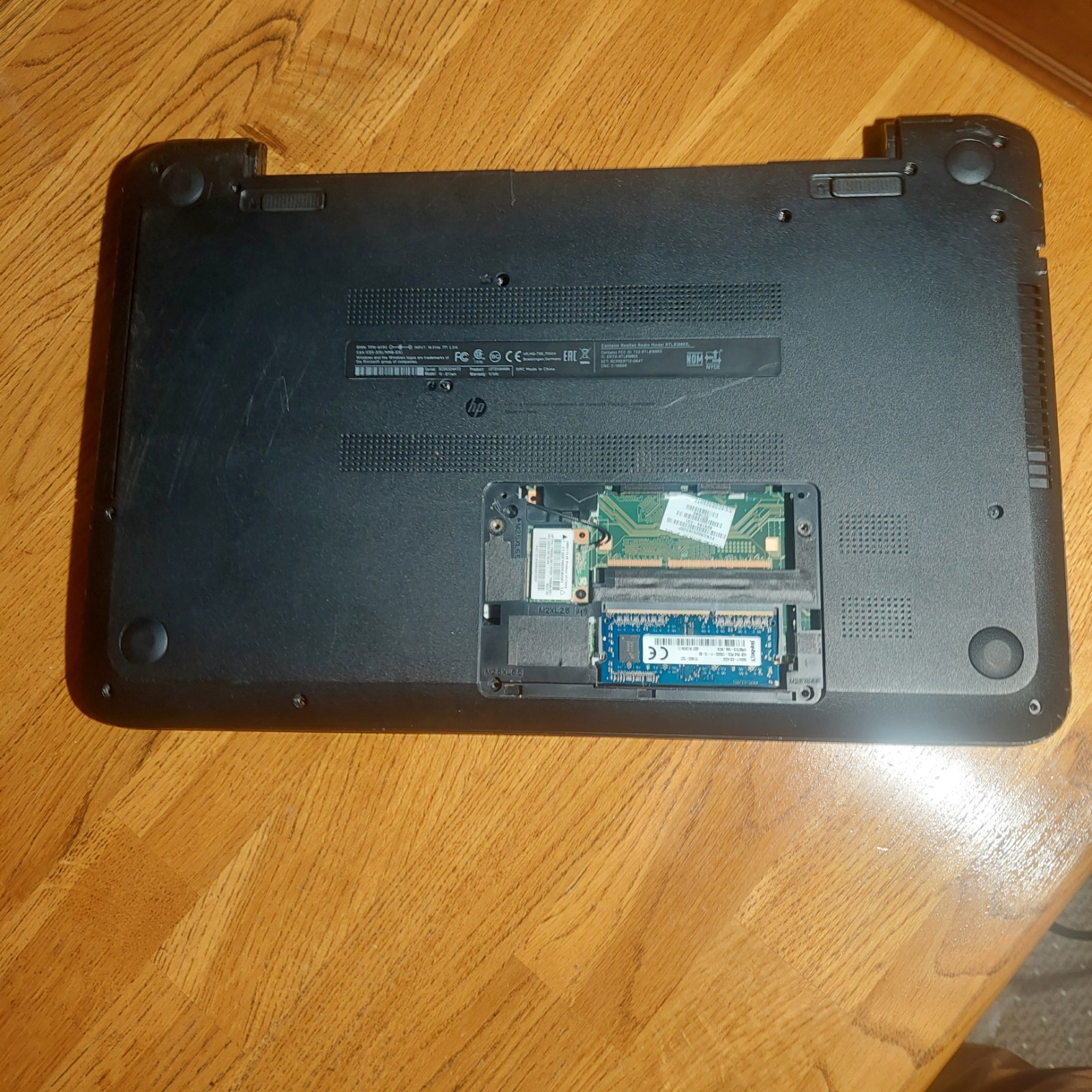 HP 15-f211wm 15.6″ Intel Celeron N2840 – No Batt/HDD/Cord/Wear For Parts