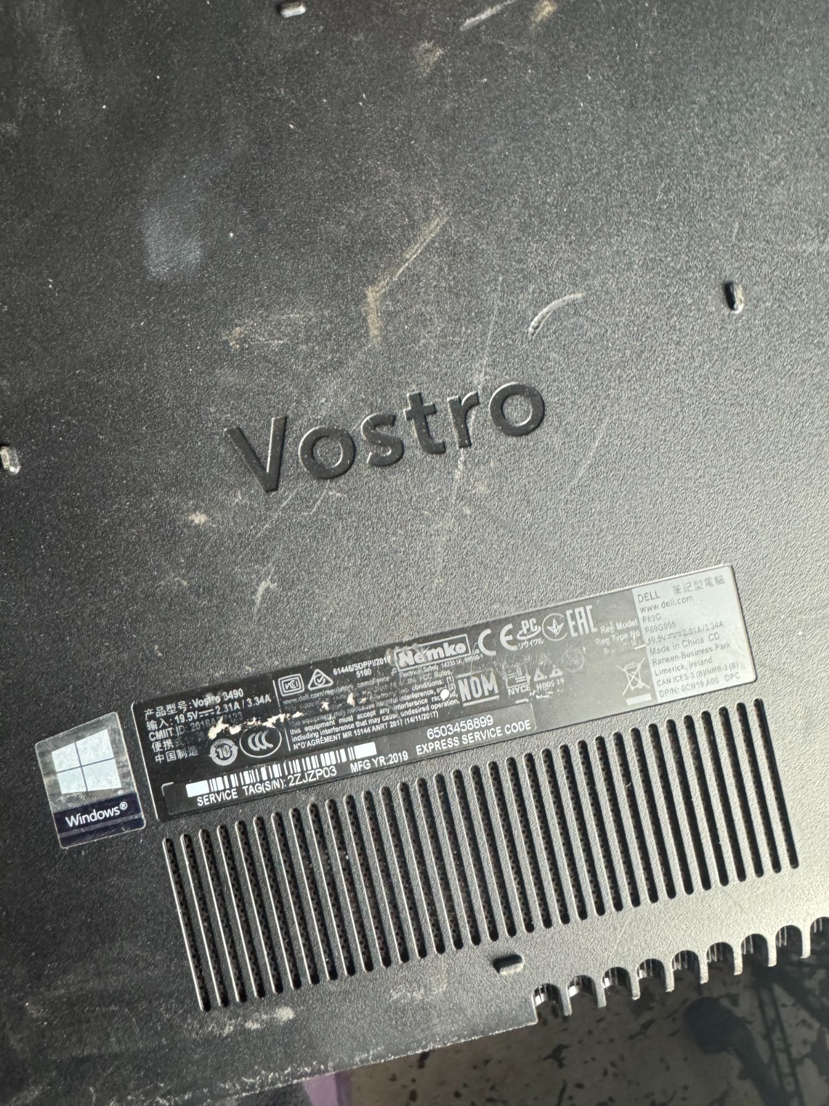 DELL VOSTRO P89G Core I5 10th Gen Laptop for Parts/Repair #5307