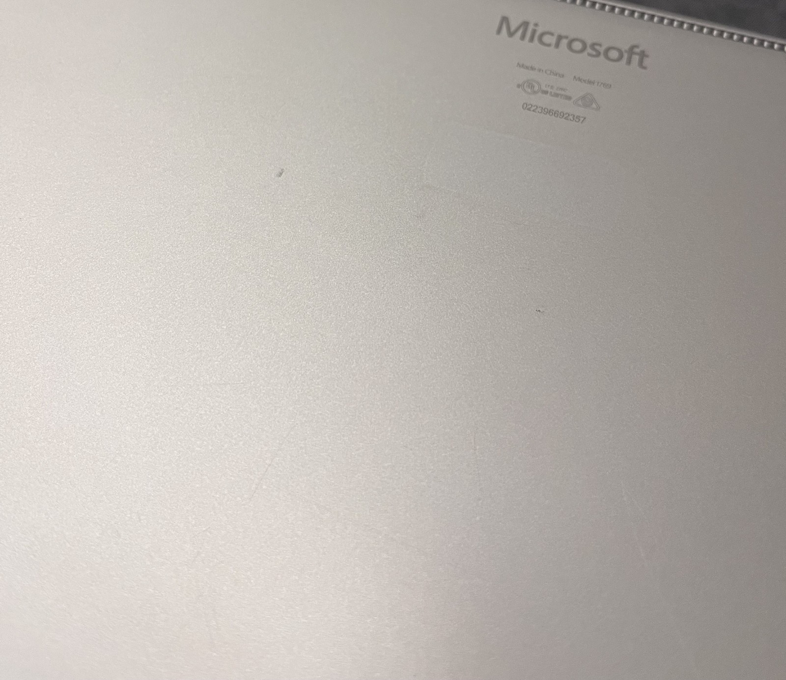 Microsoft Surface Laptop 1769 256GB SSD 8GB RAM i5-7300U – B- GRADE! READ DESC!