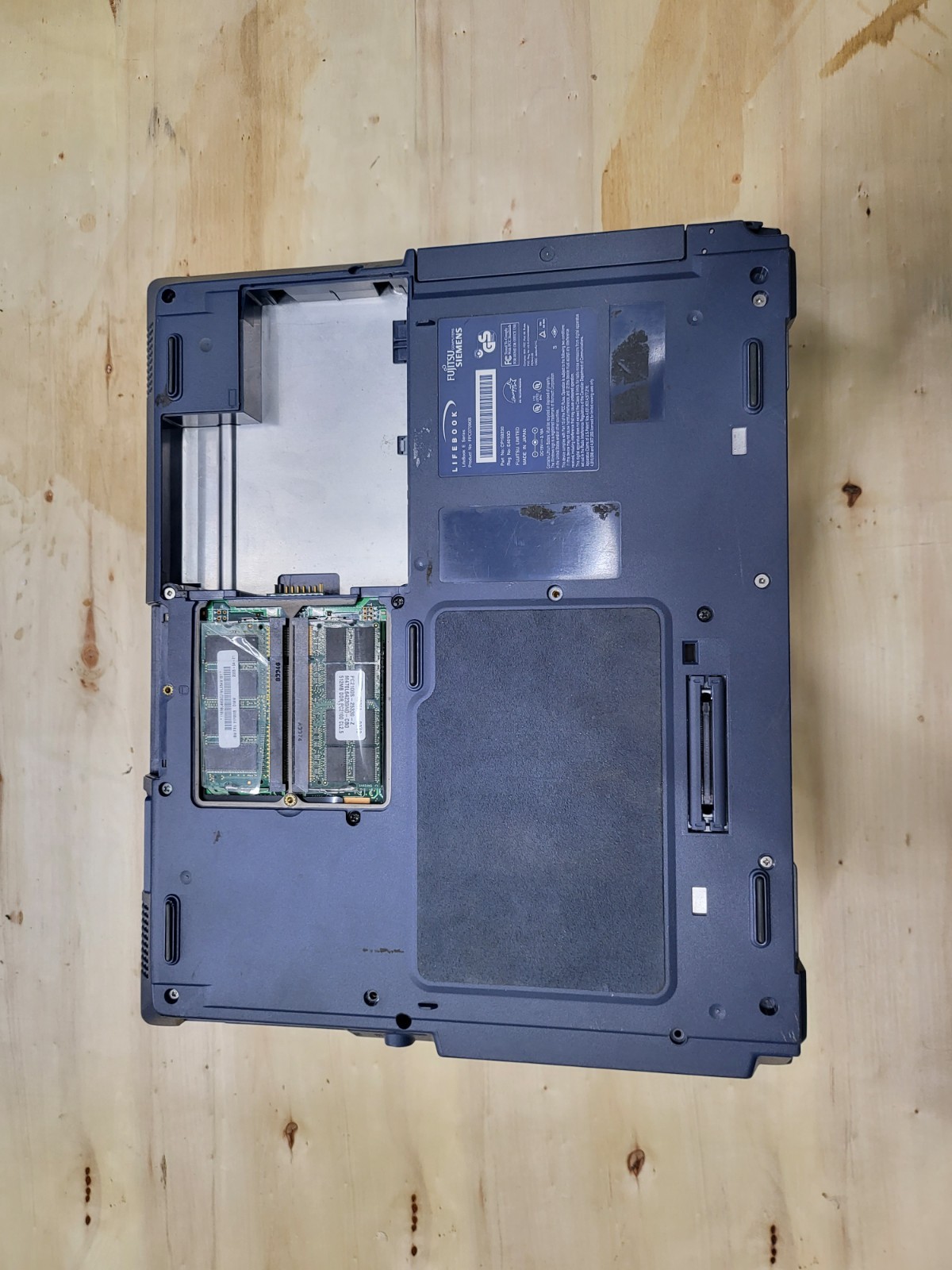 Fujitsu Siemens Lifebook E series VINTAGE