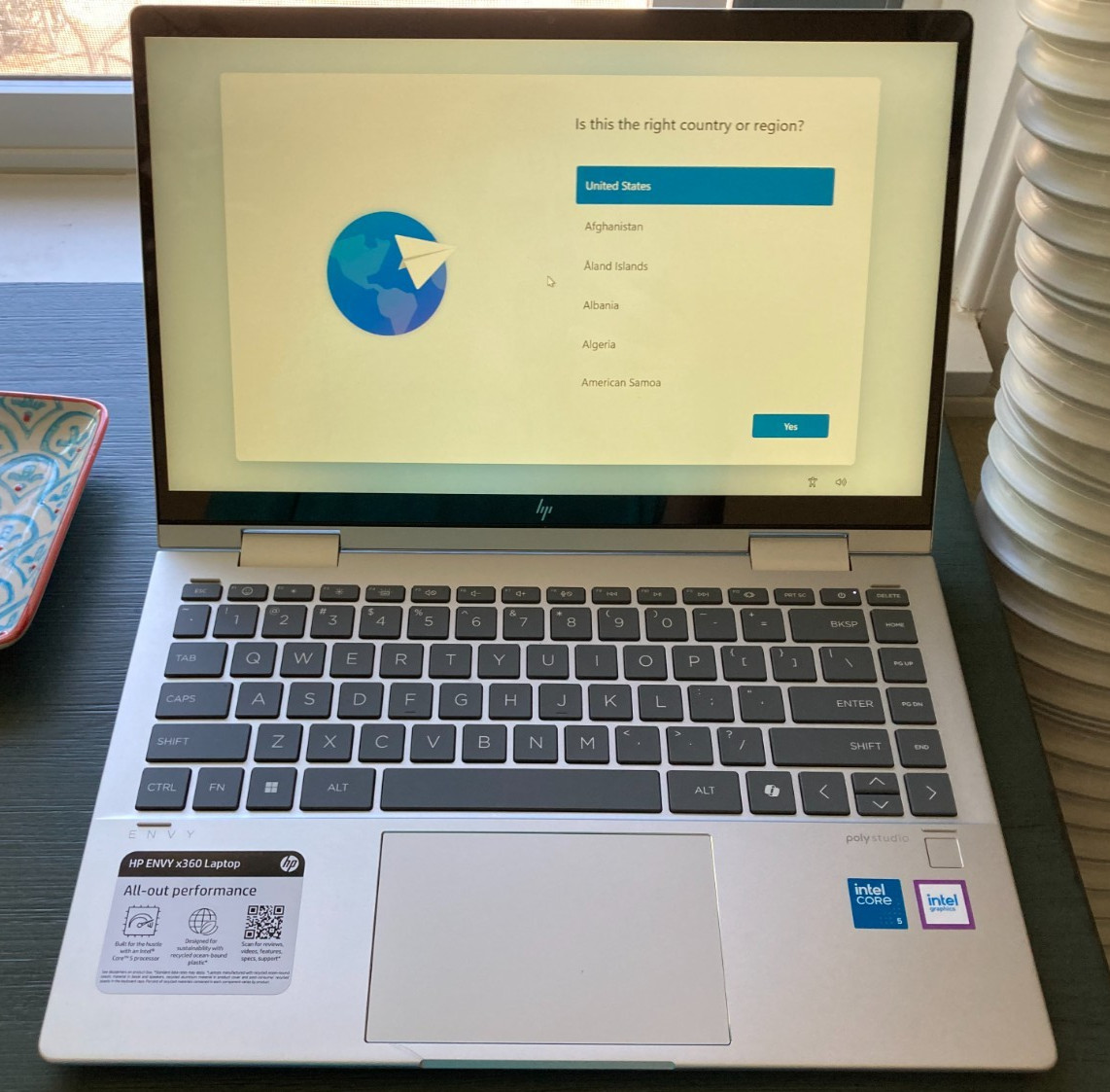 HP Envy x360 14″ 2-in-1, Intel Core 5, 8GB RAM, 512GB SSD