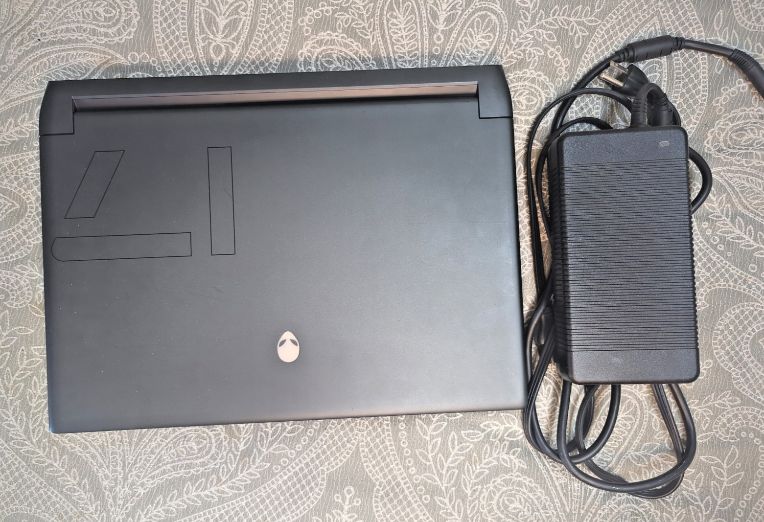 Alienware M17 R5 480Hz FHD Ryzen 9 6900HX 16GB 1TB SSD RTX 3080 Ti READ DESC