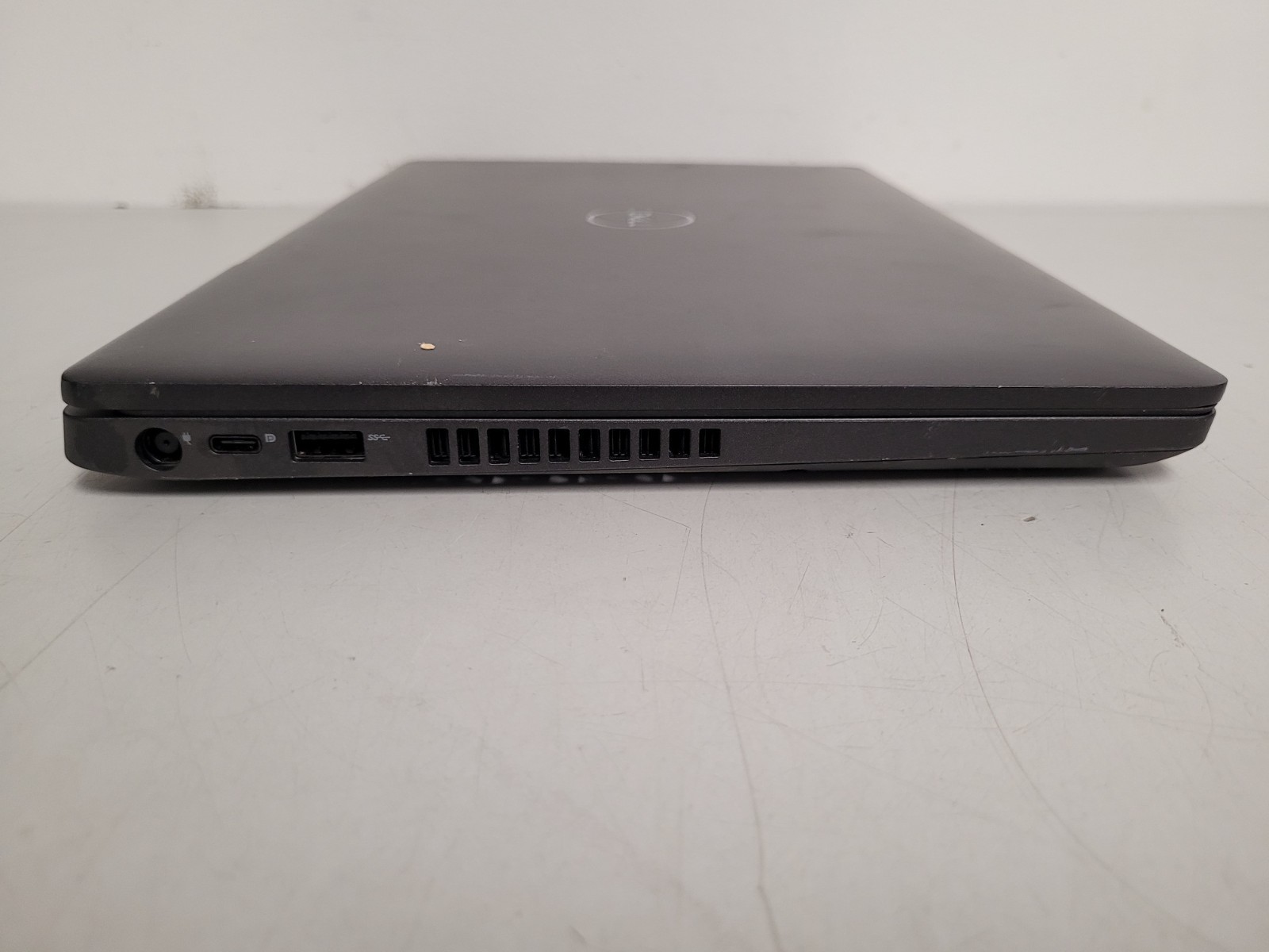 Dell latitude 5400 chrome i3-8145u 2.1gh 8gb ram 128gb ssd Linux charger G1WTP73