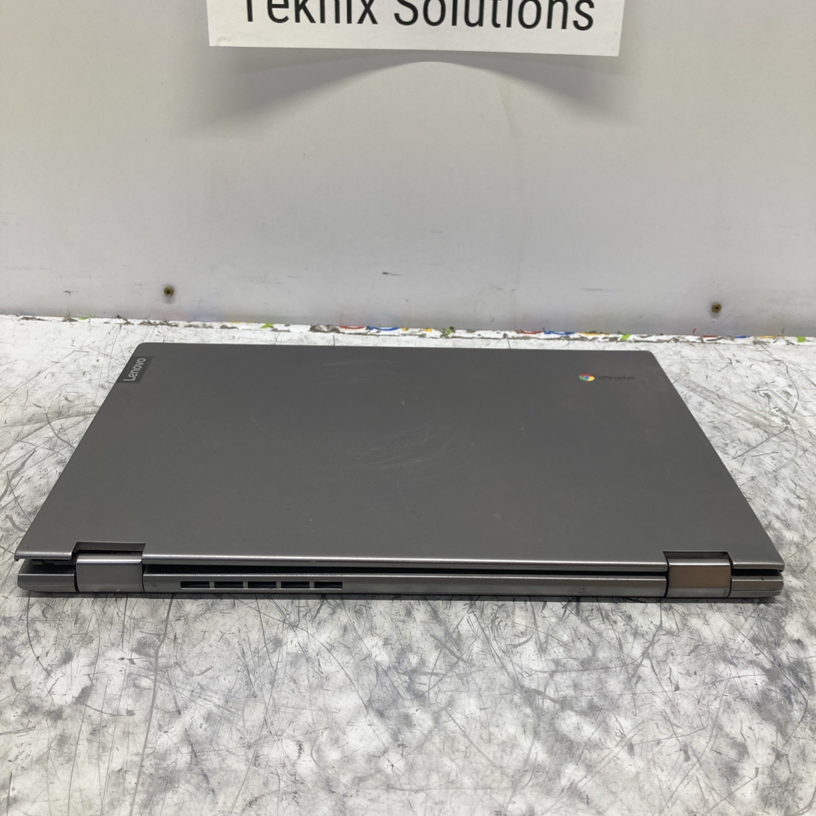 Lenovo Chromebook C340-15 i3-8130U 2.2GHz 4GB RAM 1.8 GB Broken screen