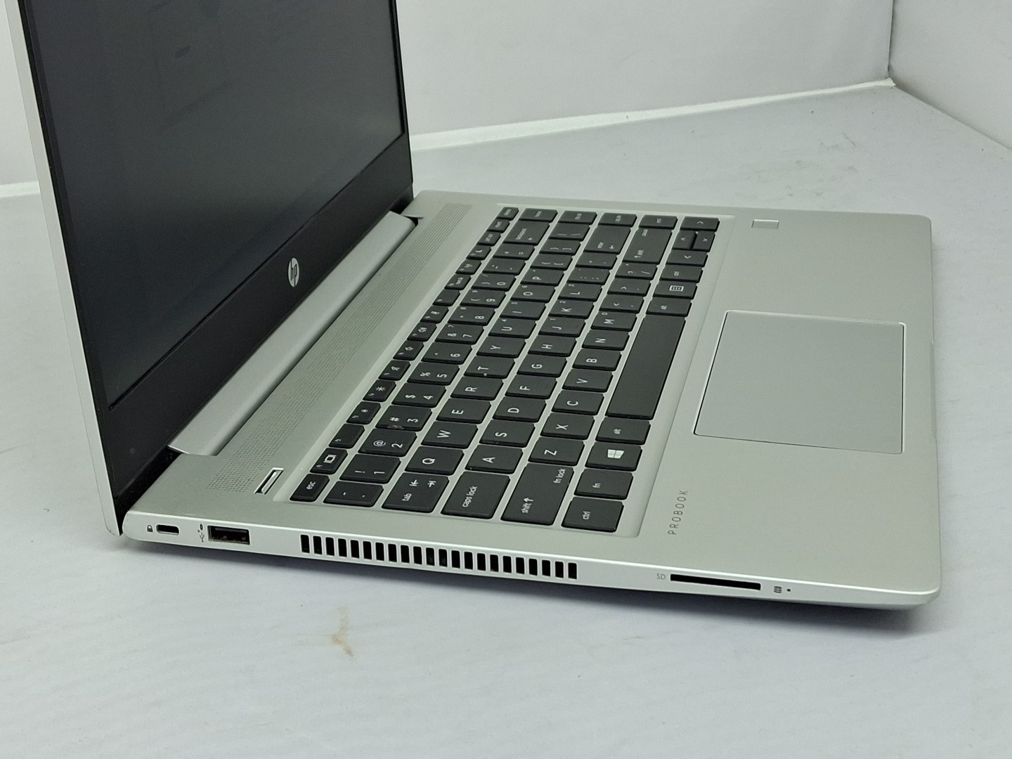 HP ProBook 440 G7 – i5-10210U – 256GB, 8GB – Windows 11, 14″ – Adapter included
